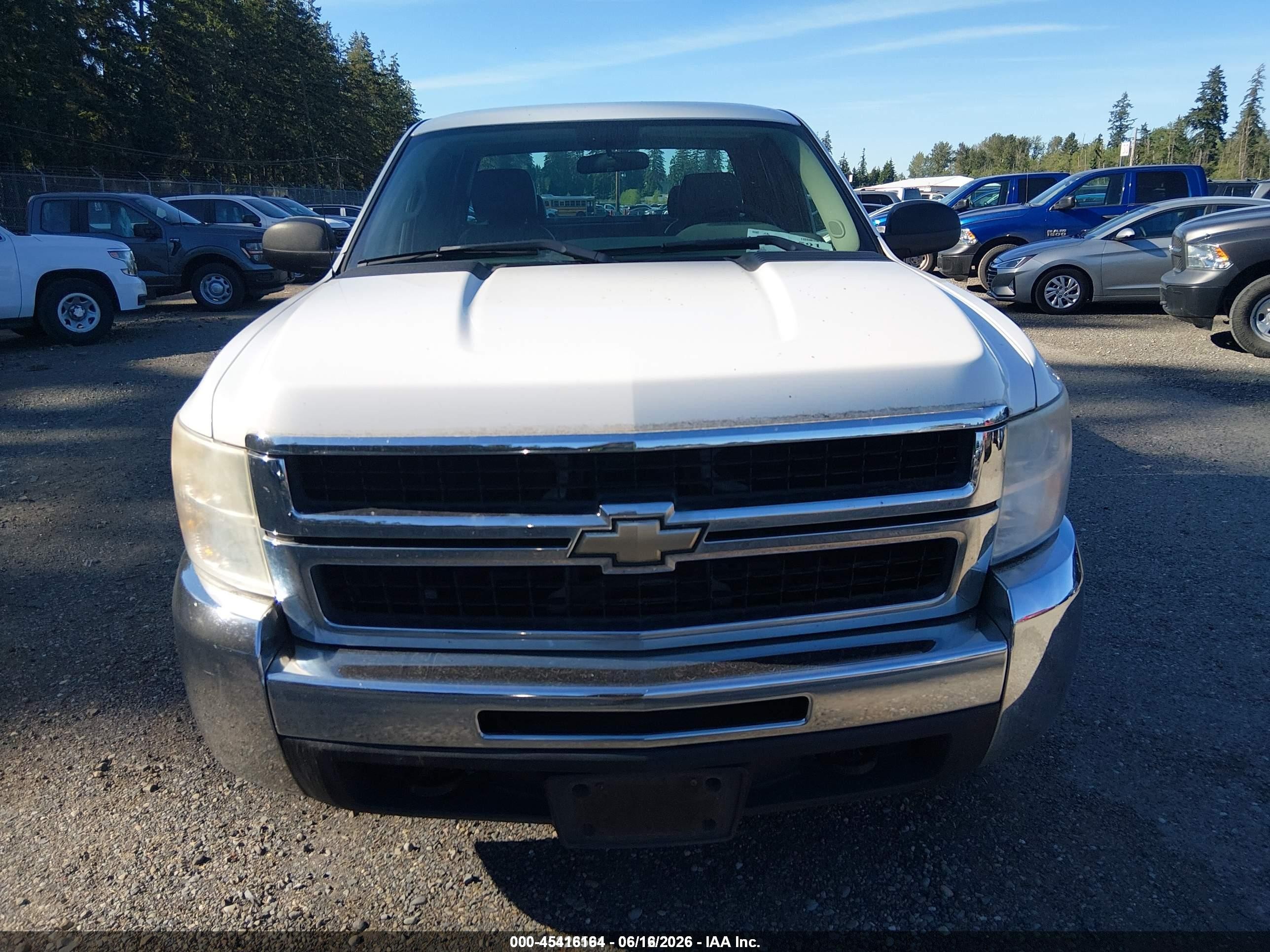 2008 Chevrolet Silverado 2500hd Work Truck White vin: 1GCHK29K48E178974