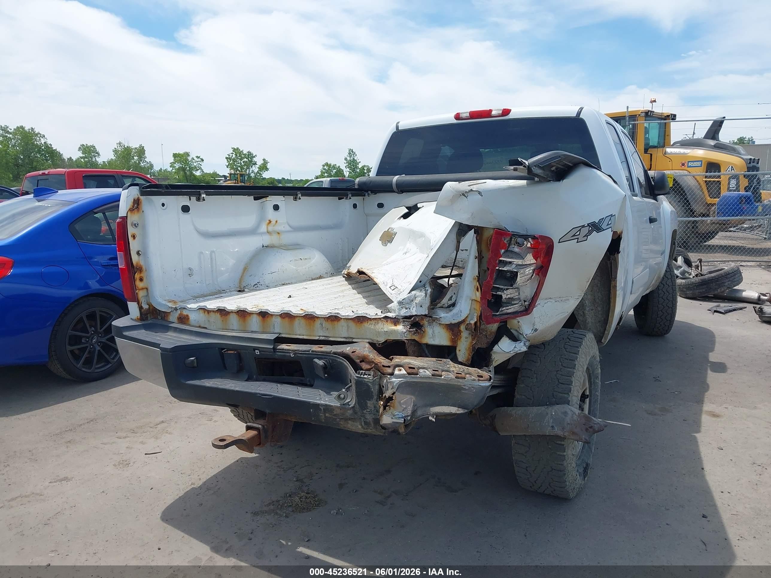 2008 Chevrolet Silverado 2500hd Lt1 White vin: 1GCHK29K58E107749