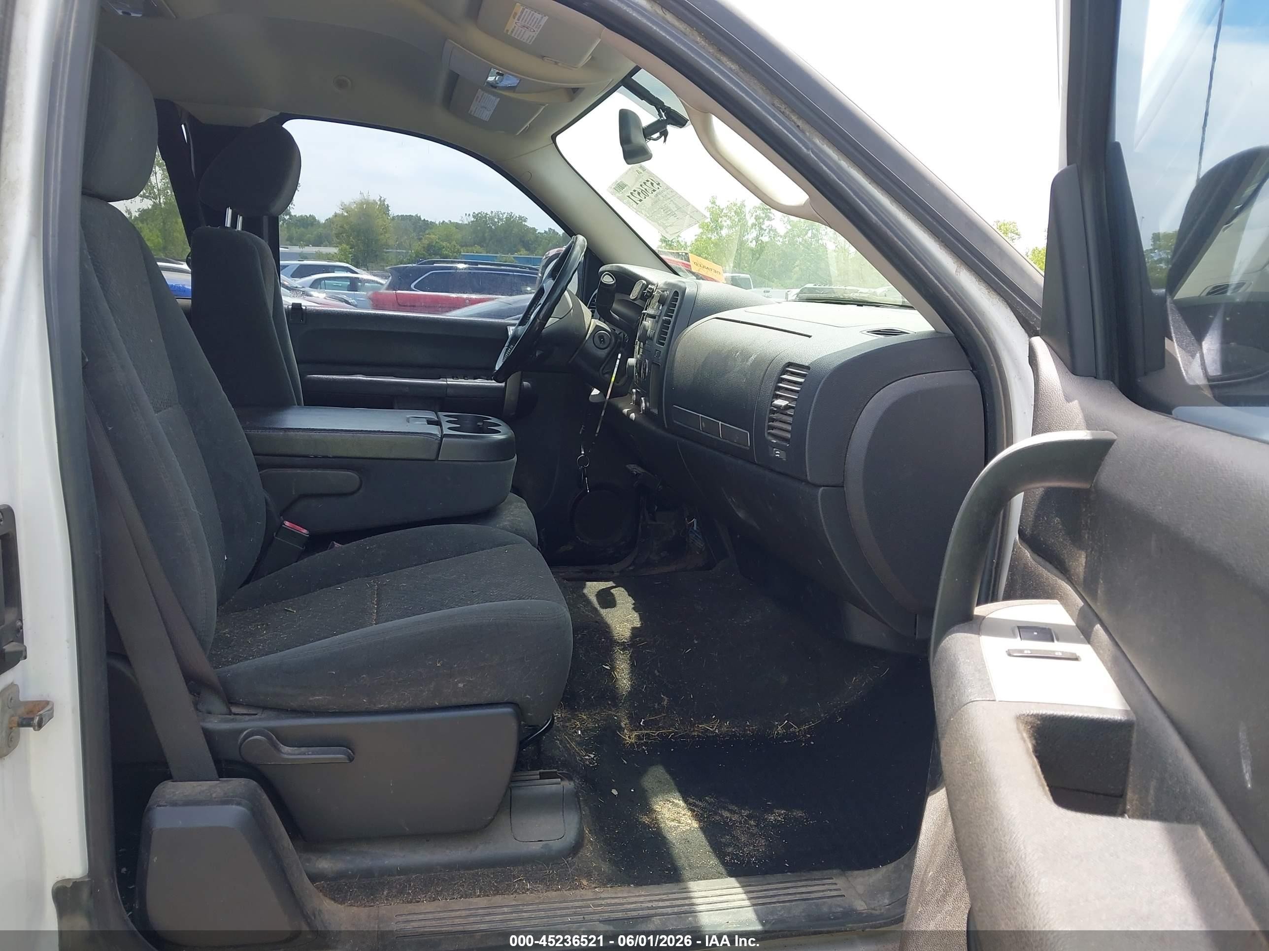 2008 Chevrolet Silverado 2500hd Lt1 White vin: 1GCHK29K58E107749