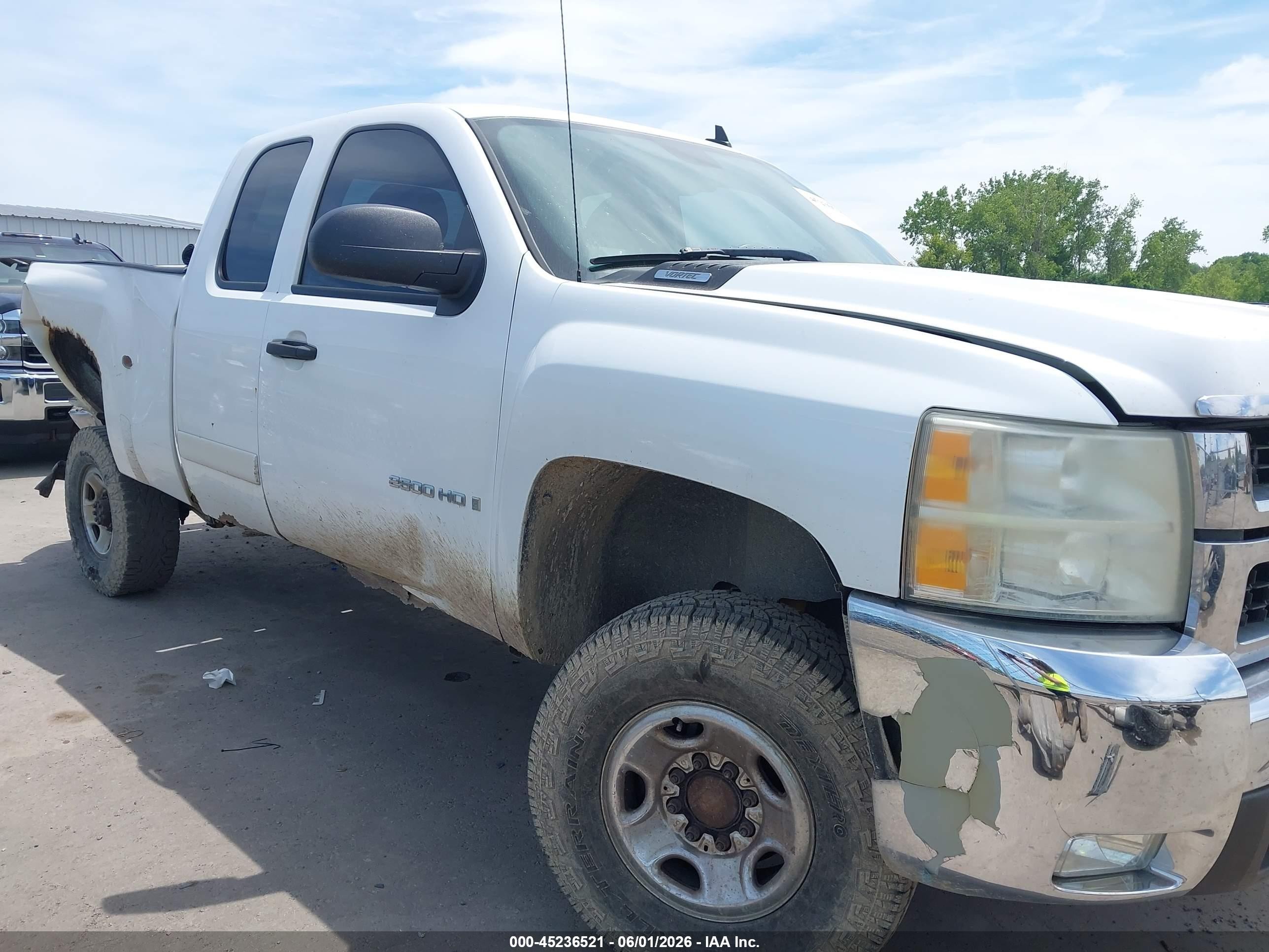 2008 Chevrolet Silverado 2500hd Lt1 White vin: 1GCHK29K58E107749