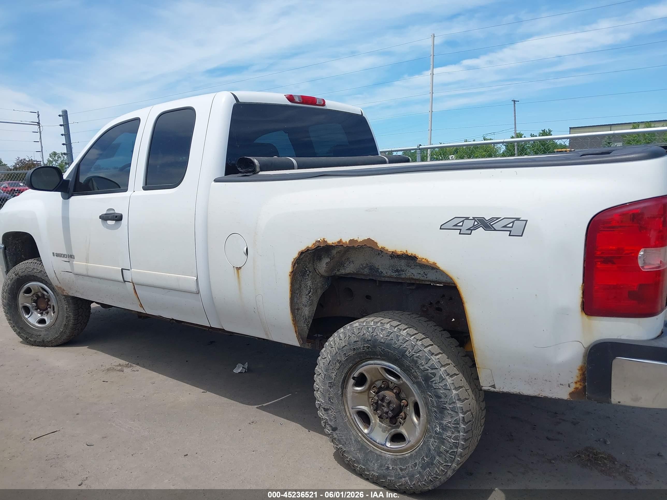 2008 Chevrolet Silverado 2500hd Lt1 White vin: 1GCHK29K58E107749