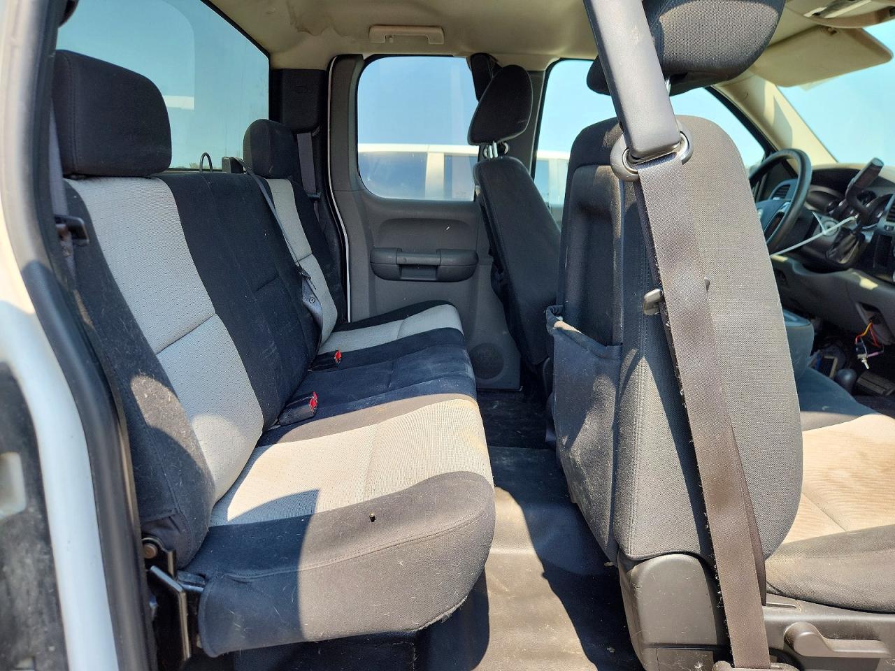 2007 Chevrolet Silverado K2500 Heavy Duty White vin: 1GCHK29K67E505745