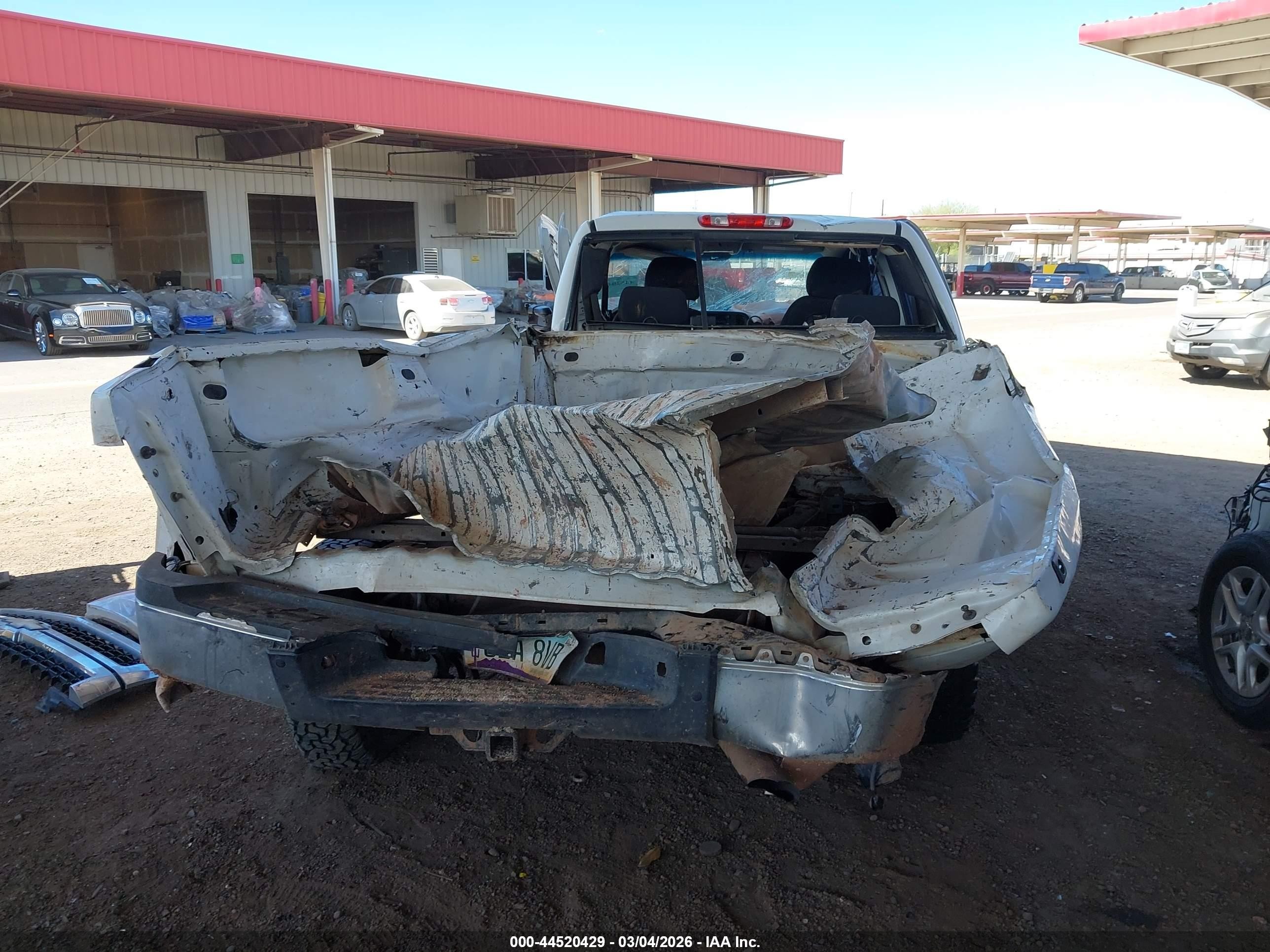 2008 Chevrolet Silverado 2500hd Work Truck White vin: 1GCHK29KX8E211735