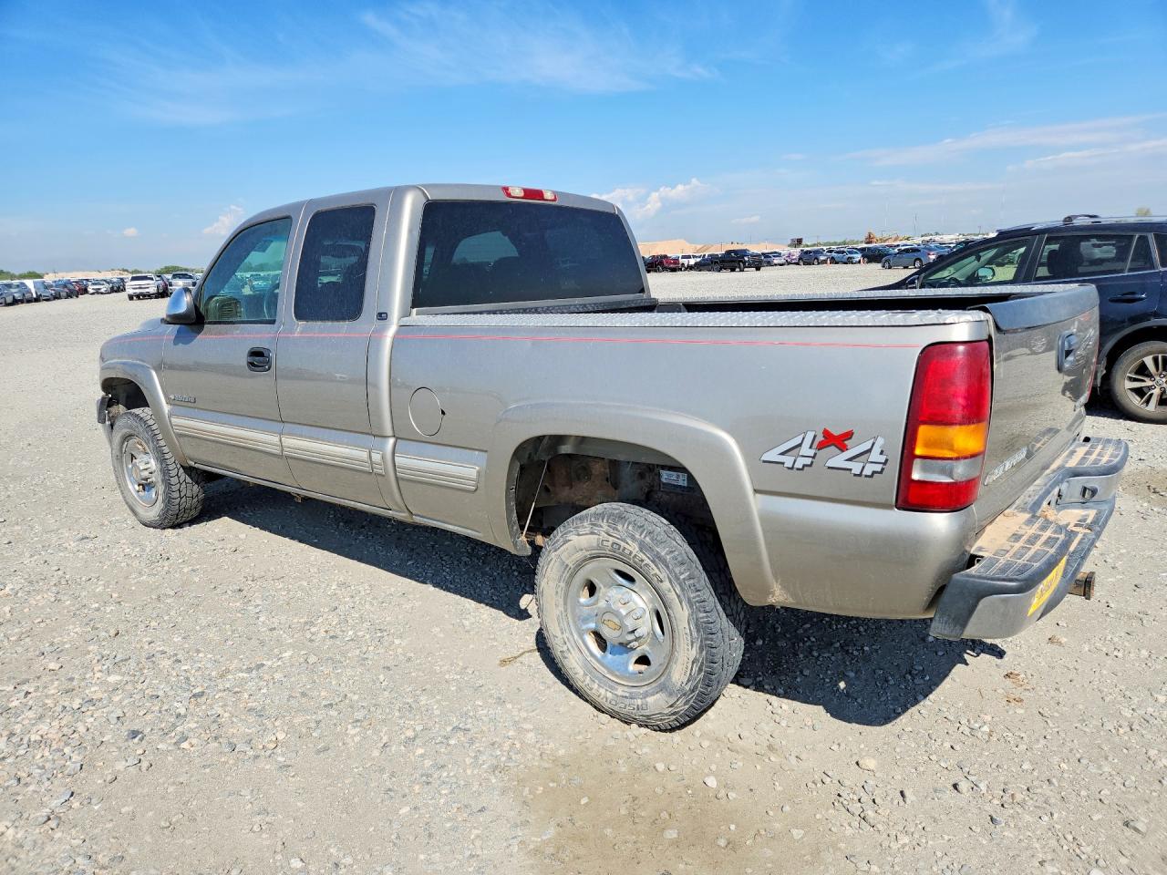 2002 Chevrolet Silverado K2500 Heavy Duty Gray vin: 1GCHK29U32E225288