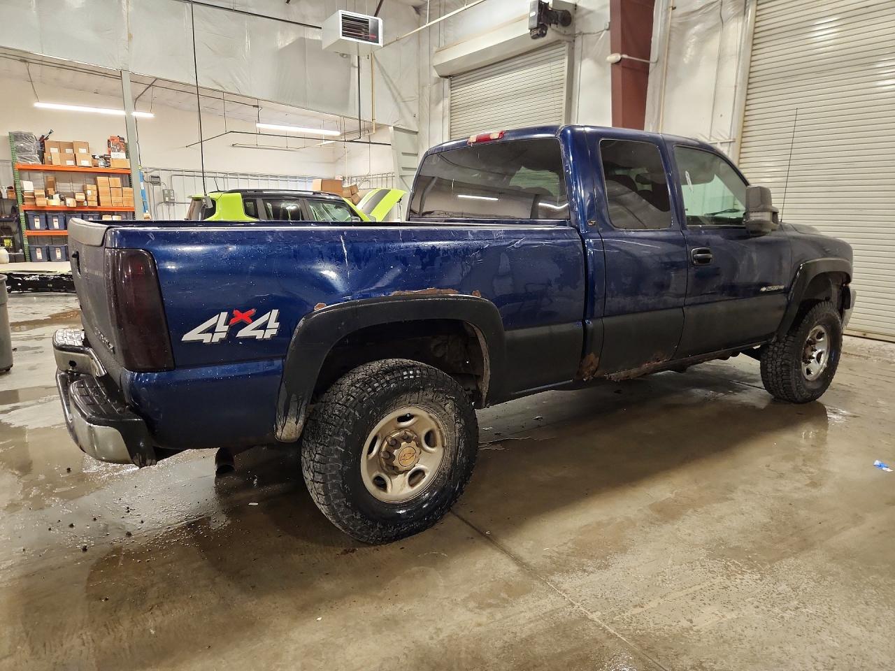 2002 Chevrolet Silverado K2500 Heavy Duty Blue vin: 1GCHK29U32E249798