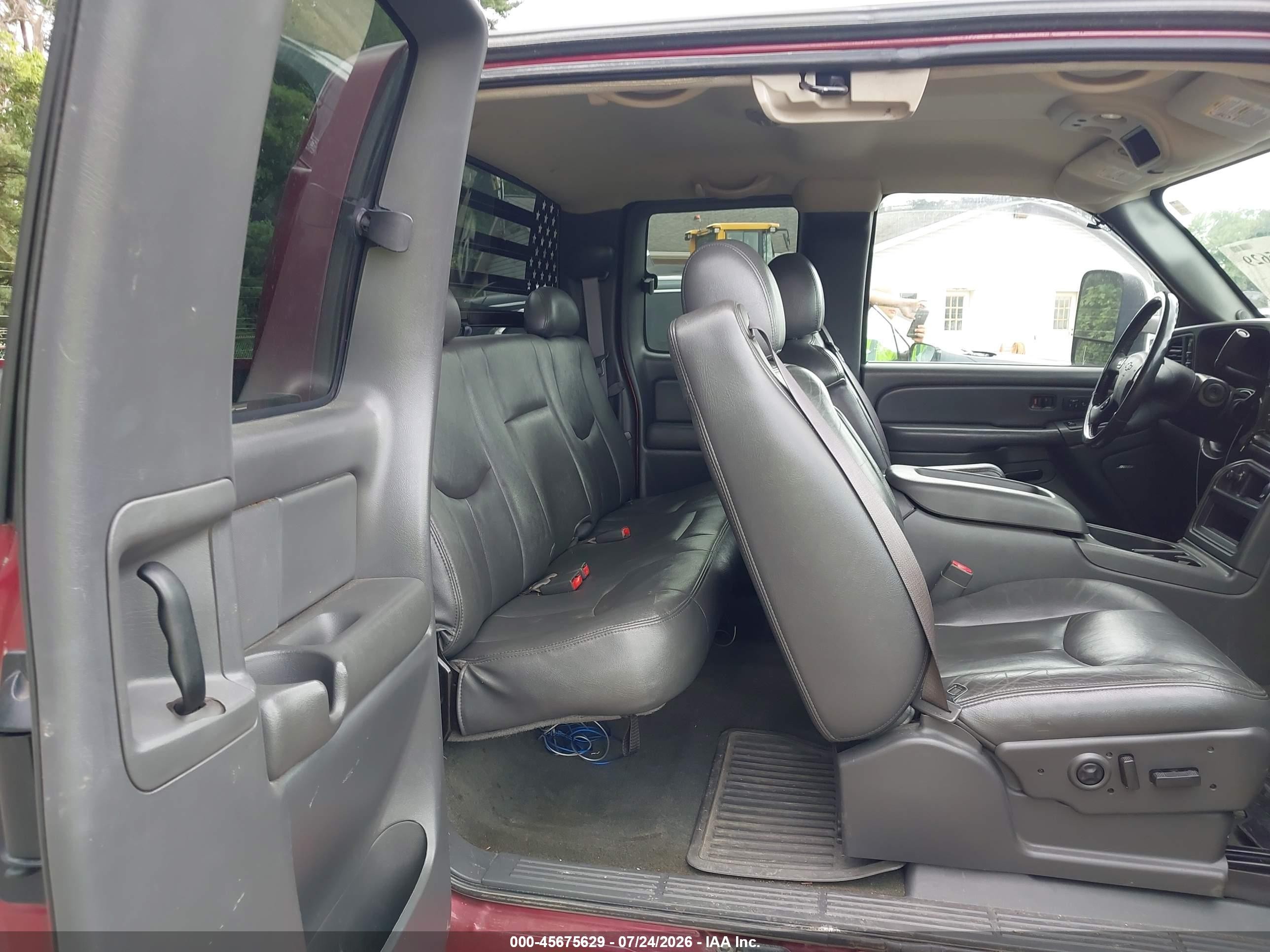 2004 Chevrolet Silverado 2500hd Lt Red vin: 1GCHK29U34E260397