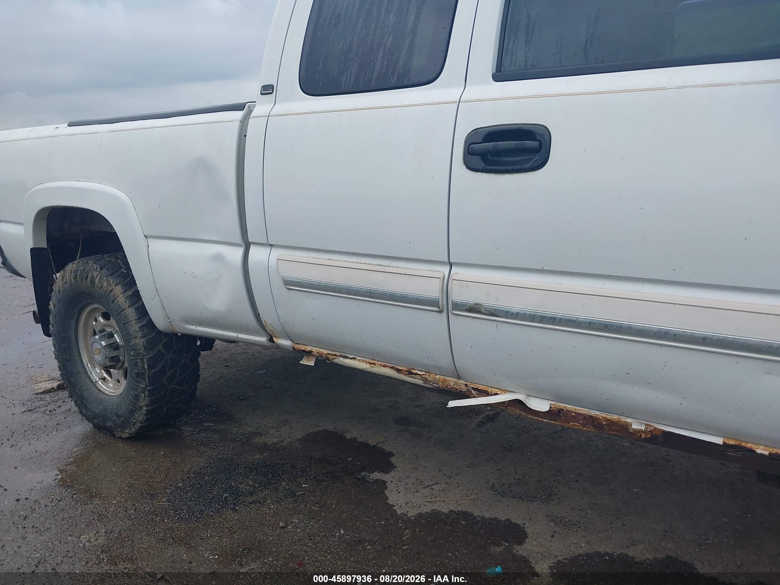 2004 Chevrolet Silverado 2500hd Ls White vin: 1GCHK29U84E194638