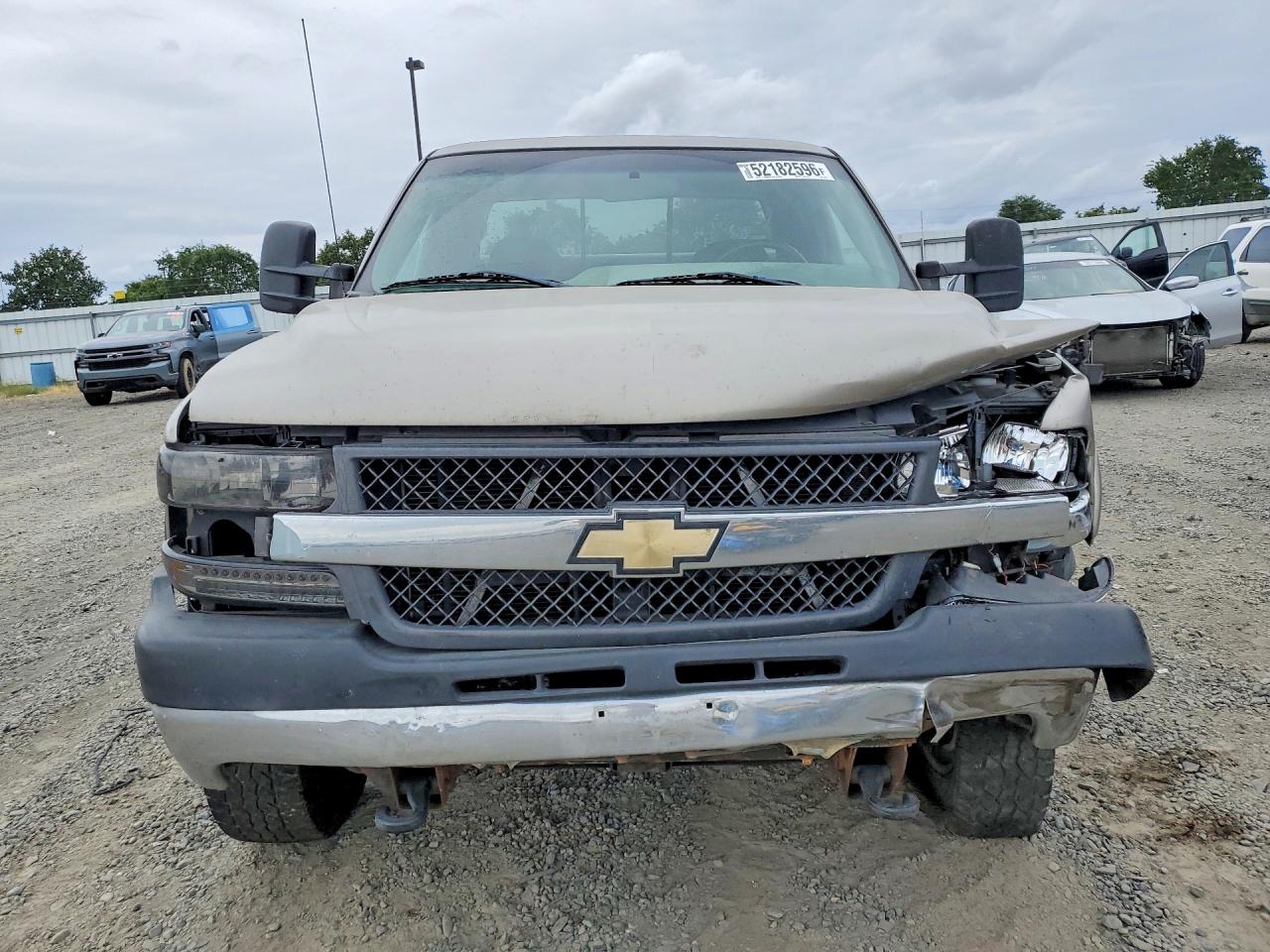 2001 Chevrolet Silverado K2500 Heavy Duty Silver vin: 1GCHK29U91E246189