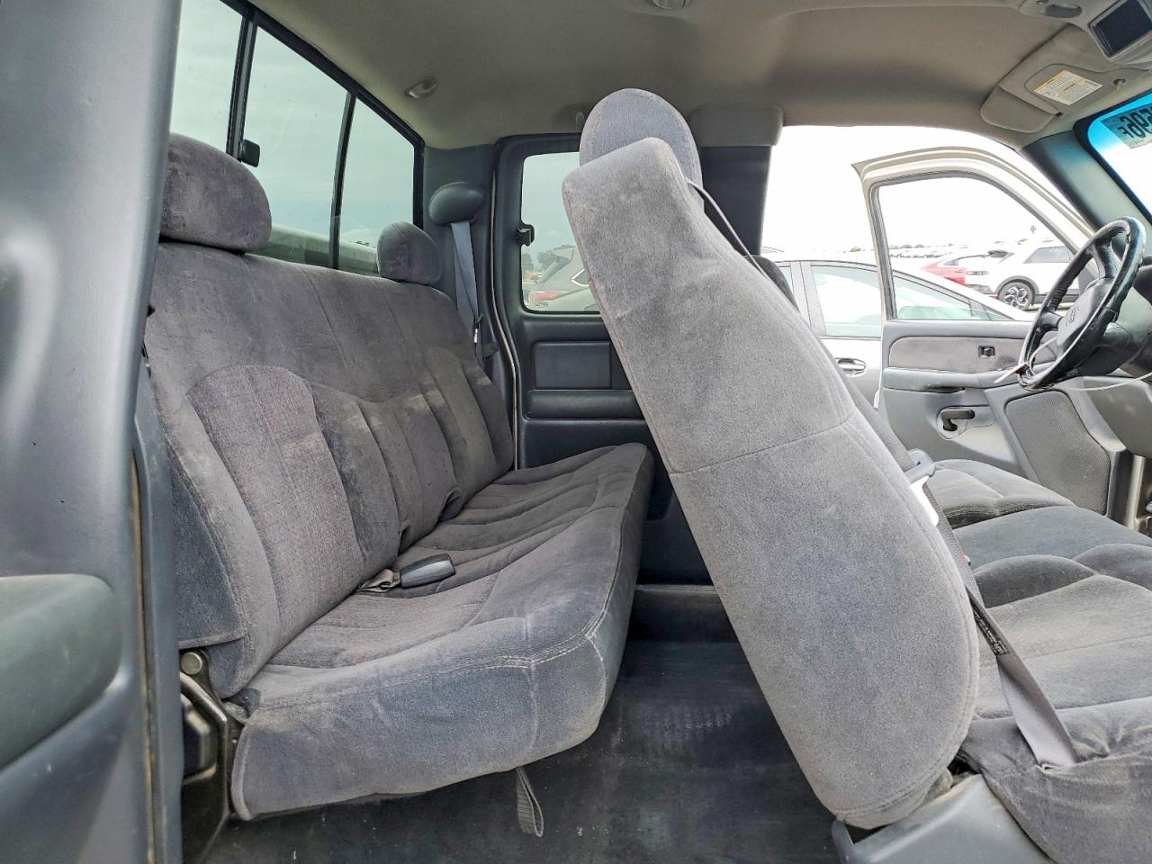 2001 Chevrolet Silverado K2500 Heavy Duty Silver vin: 1GCHK29U91E246189