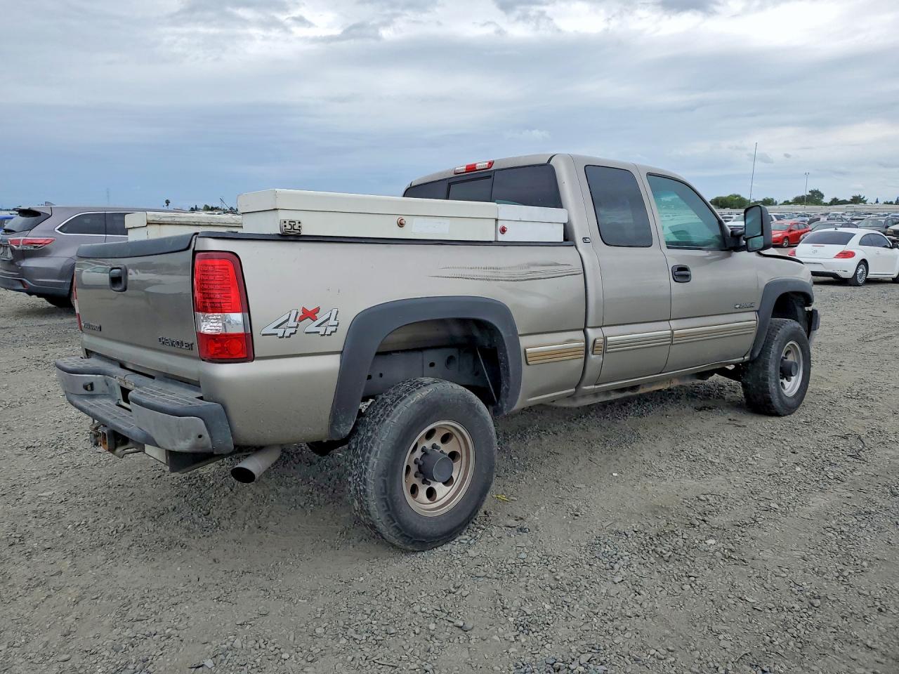 2001 Chevrolet Silverado K2500 Heavy Duty Silver vin: 1GCHK29U91E246189