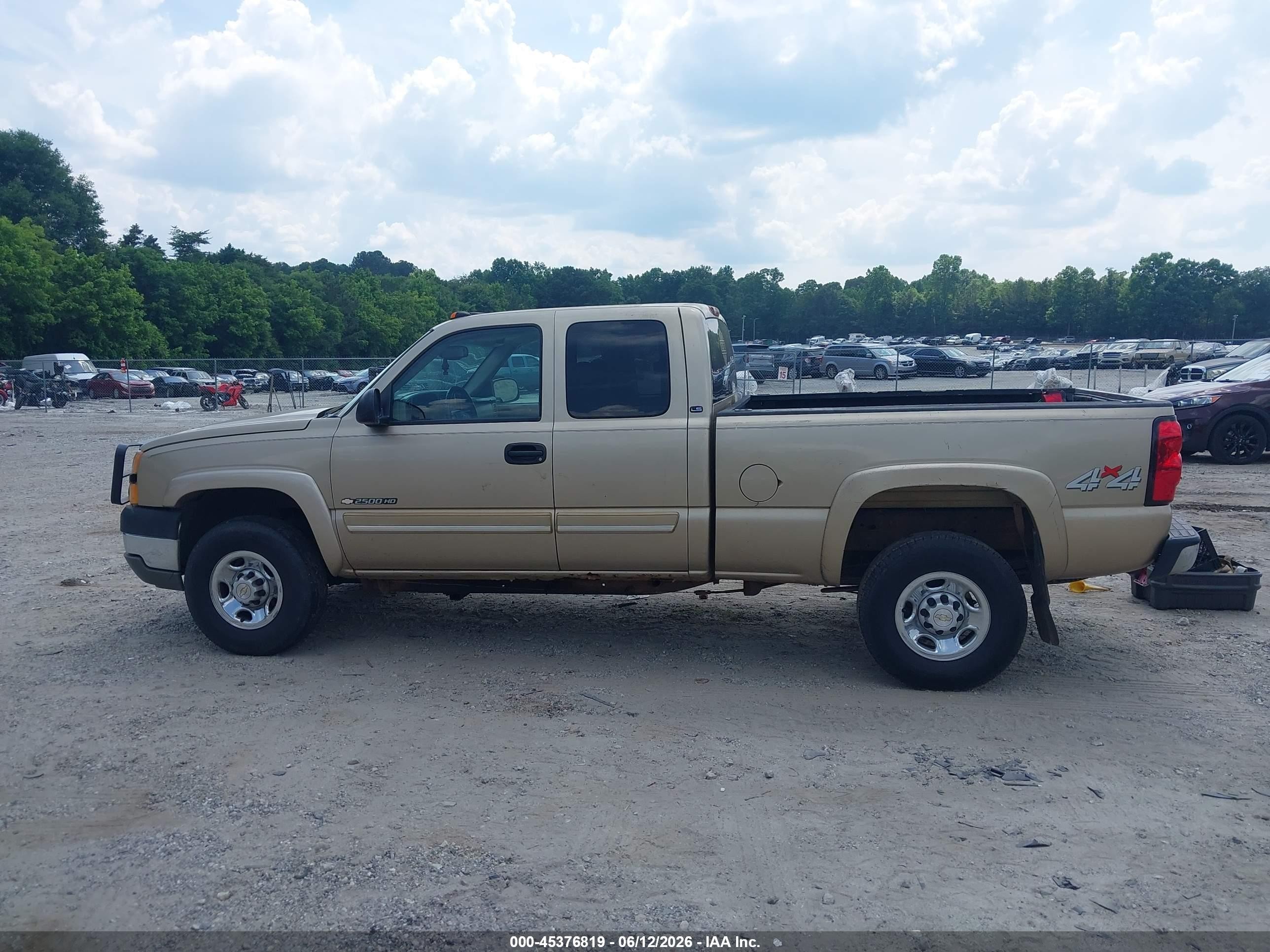 2004 Chevrolet Silverado 2500hd Ls Brown vin: 1GCHK29U94E385050