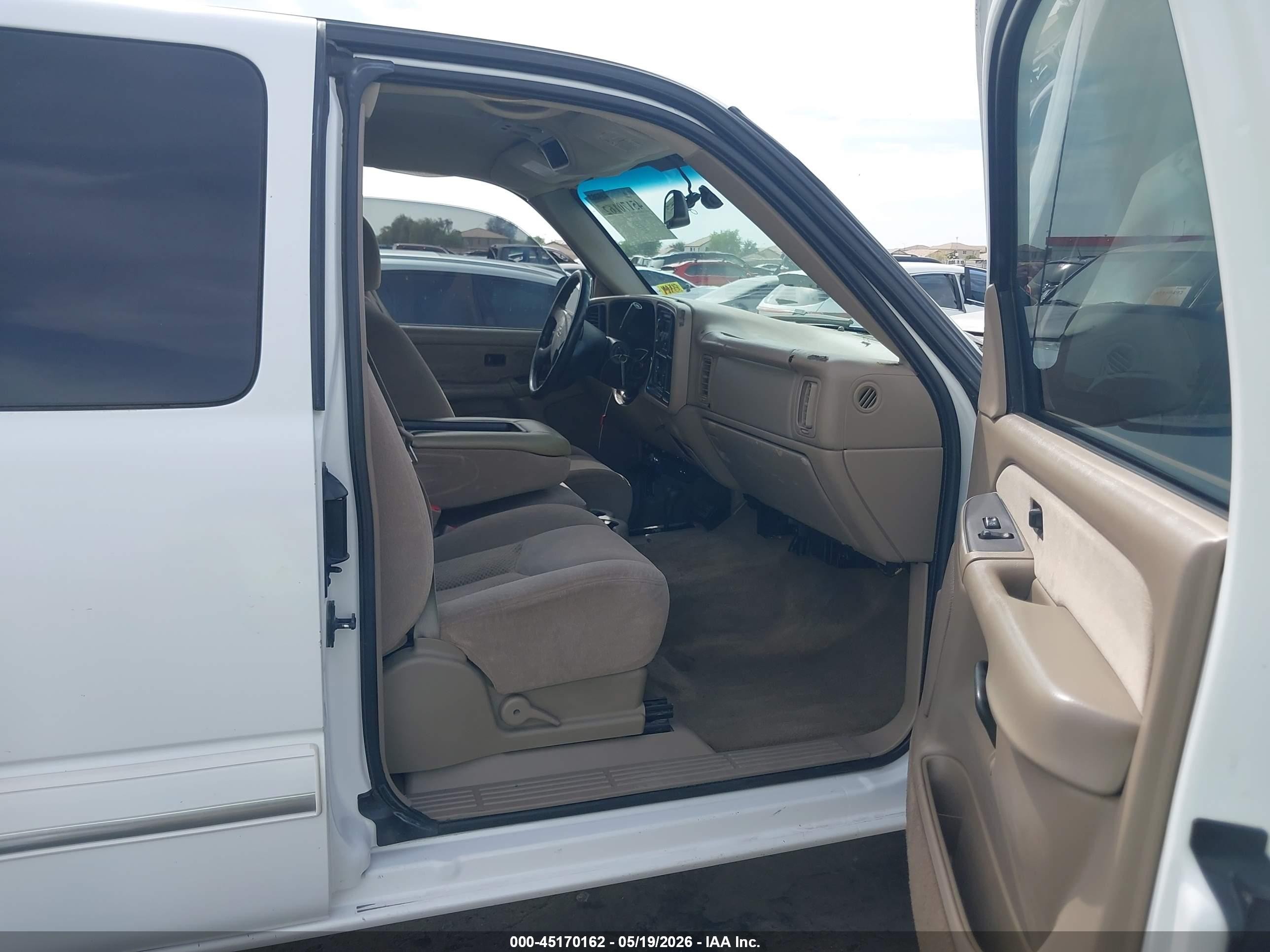 2003 Chevrolet Silverado 2500hd Ls White vin: 1GCHK29UX3E246608