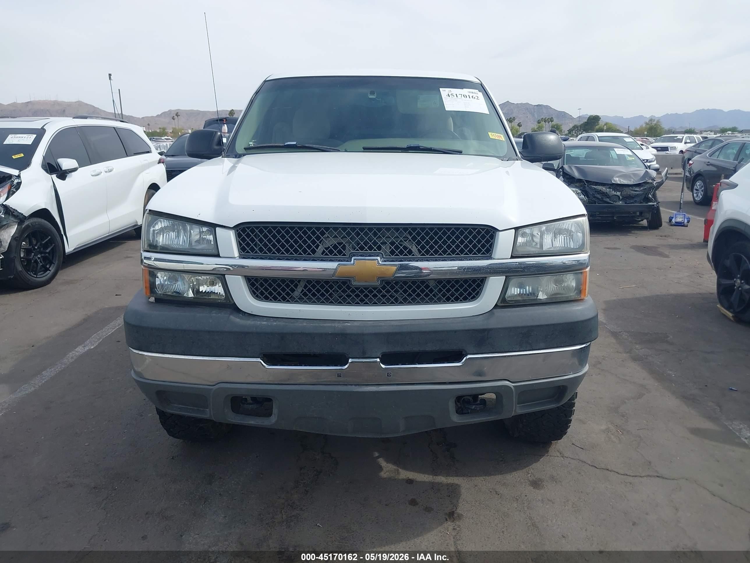2003 Chevrolet Silverado 2500hd Ls White vin: 1GCHK29UX3E246608