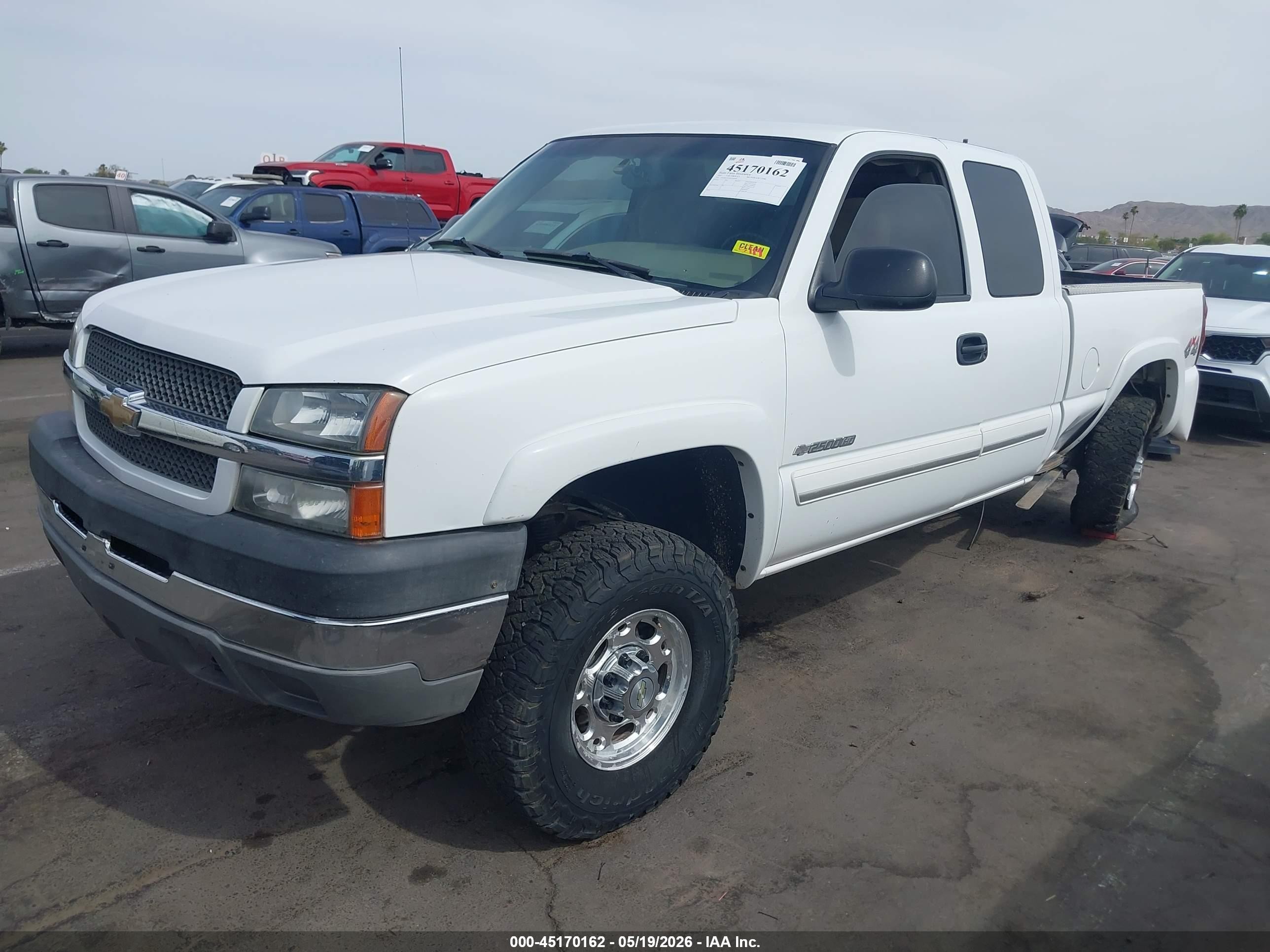 2003 Chevrolet Silverado 2500hd Ls White vin: 1GCHK29UX3E246608