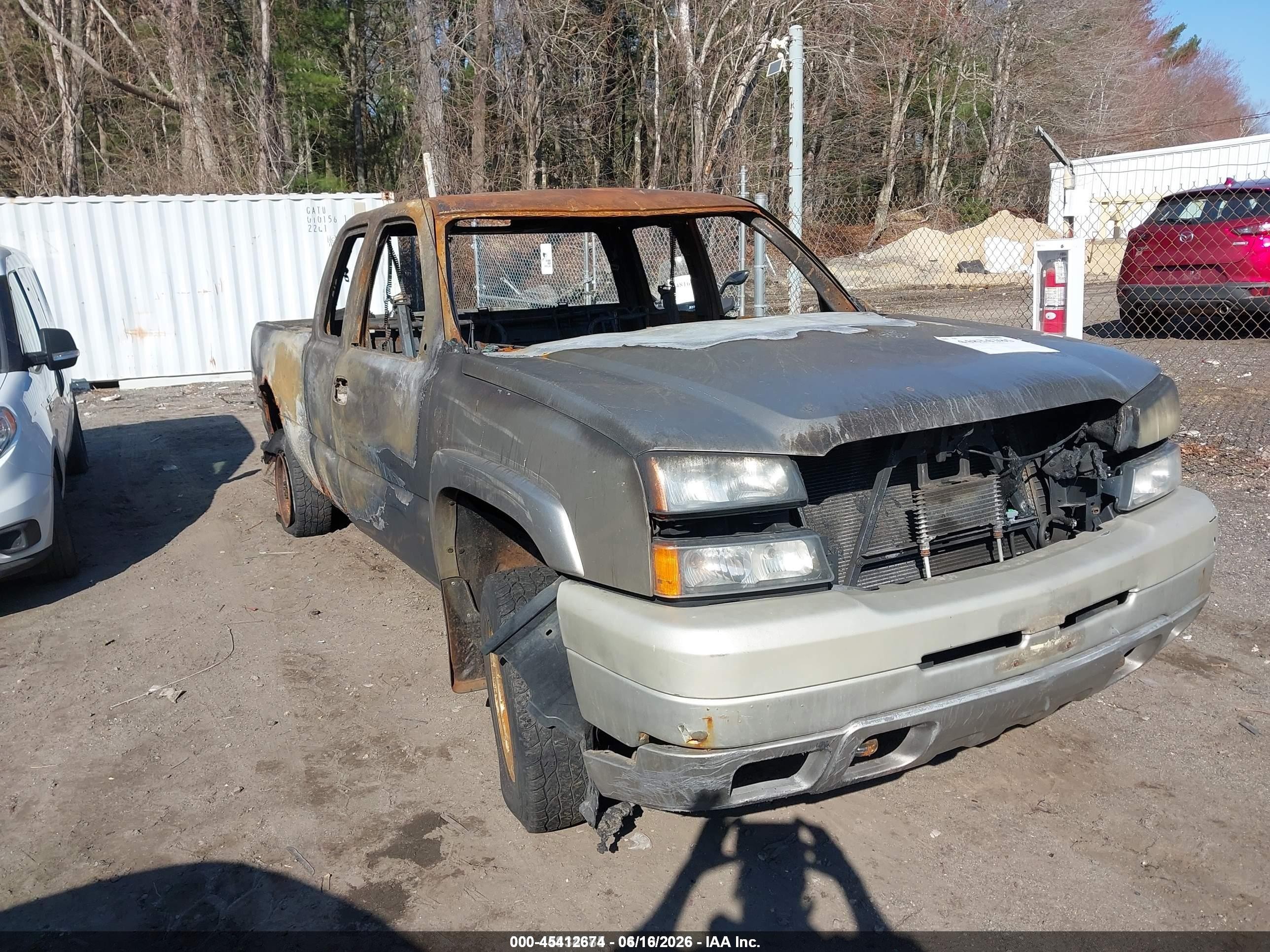 2003 Chevrolet Silverado 2500hd Ls Золотой vin: 1GCHK29UX3E324949