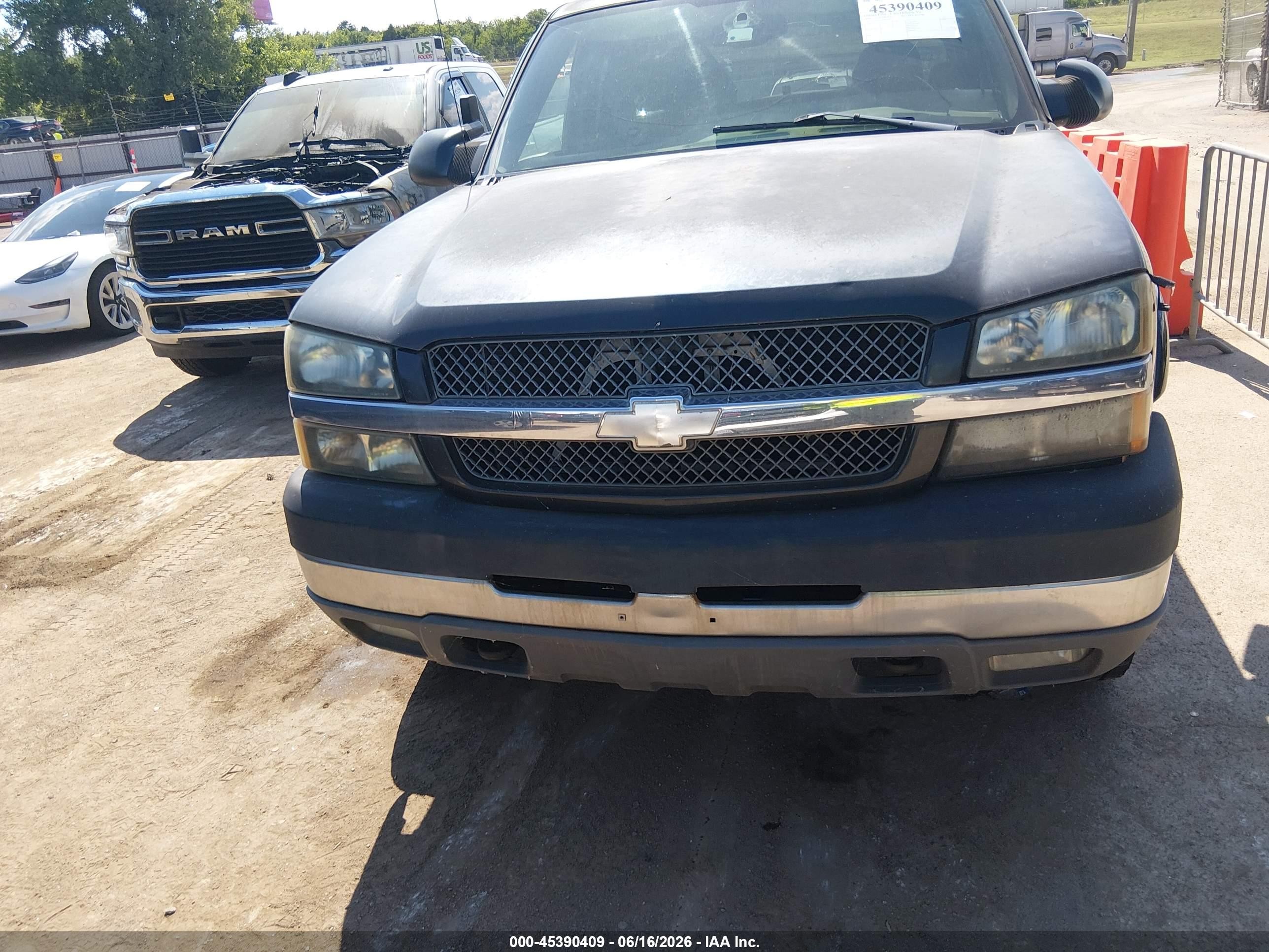 2004 Chevrolet Silverado 2500hd Ls Gray vin: 1GCHK29UX4E240373