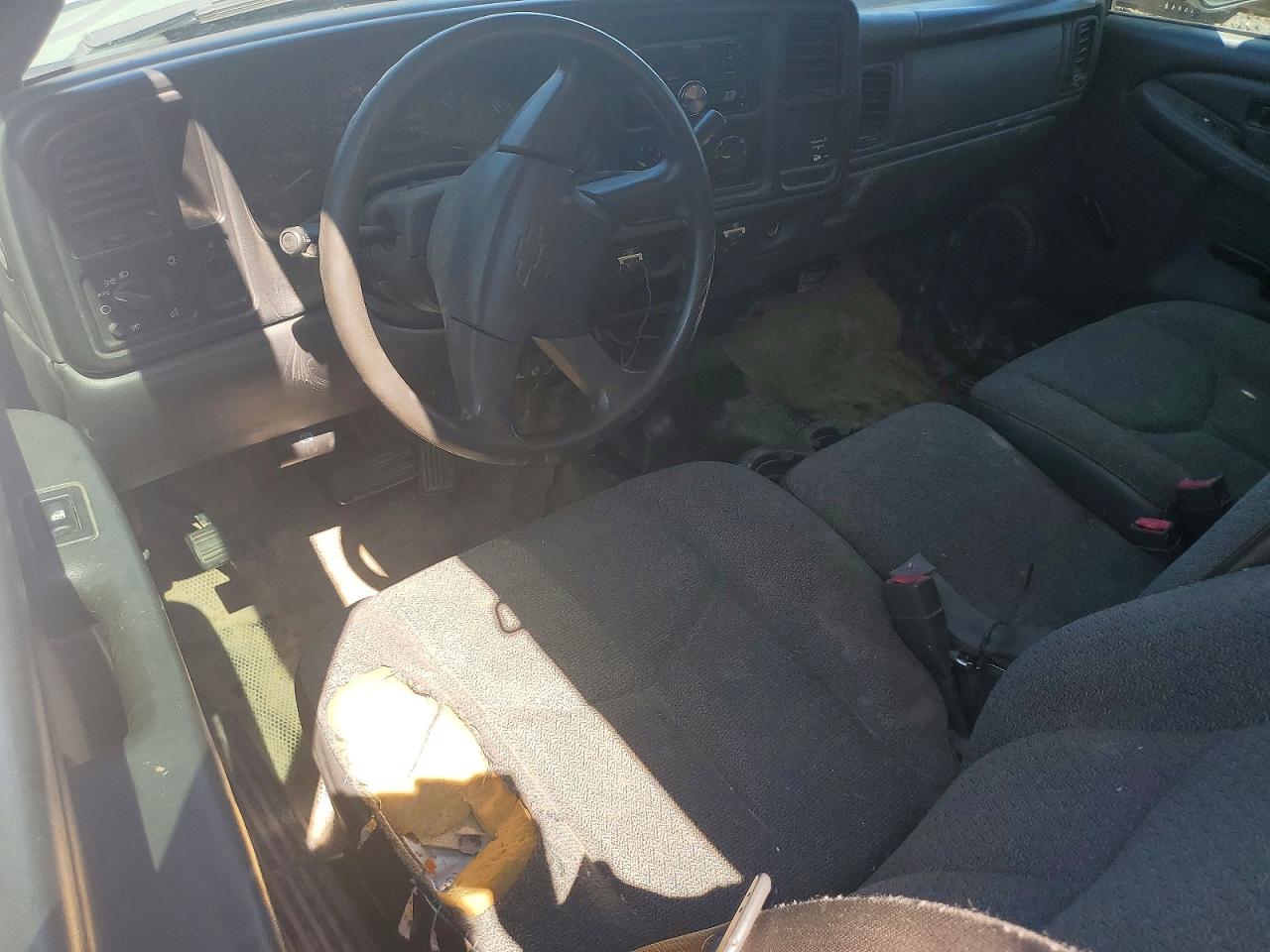 2005 Chevrolet Silverado K2500 Heavy Duty Белый vin: 1GCHK29UX5E310360