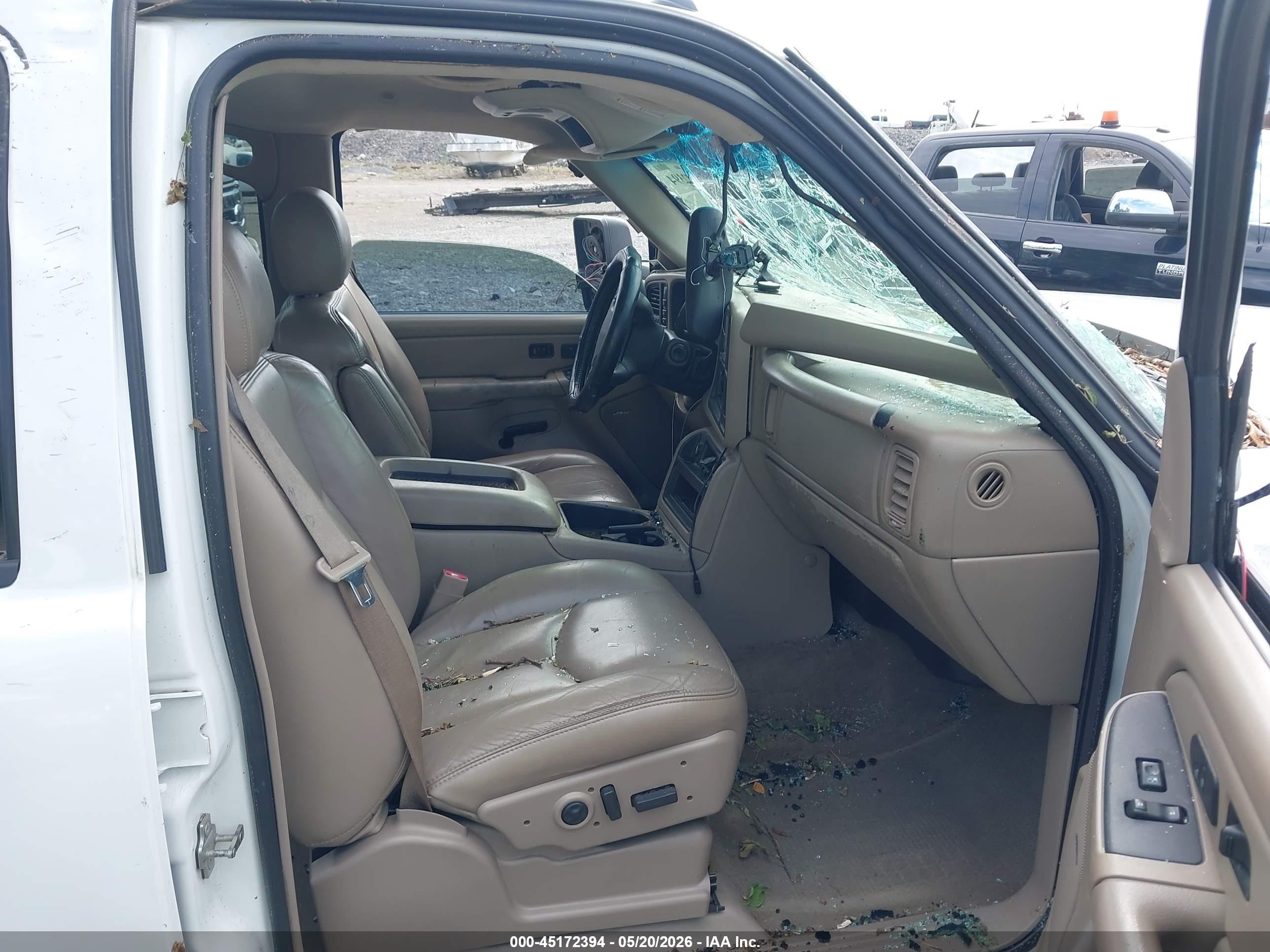 2005 Chevrolet Silverado 3500 Lt White vin: 1GCHK33225F824324