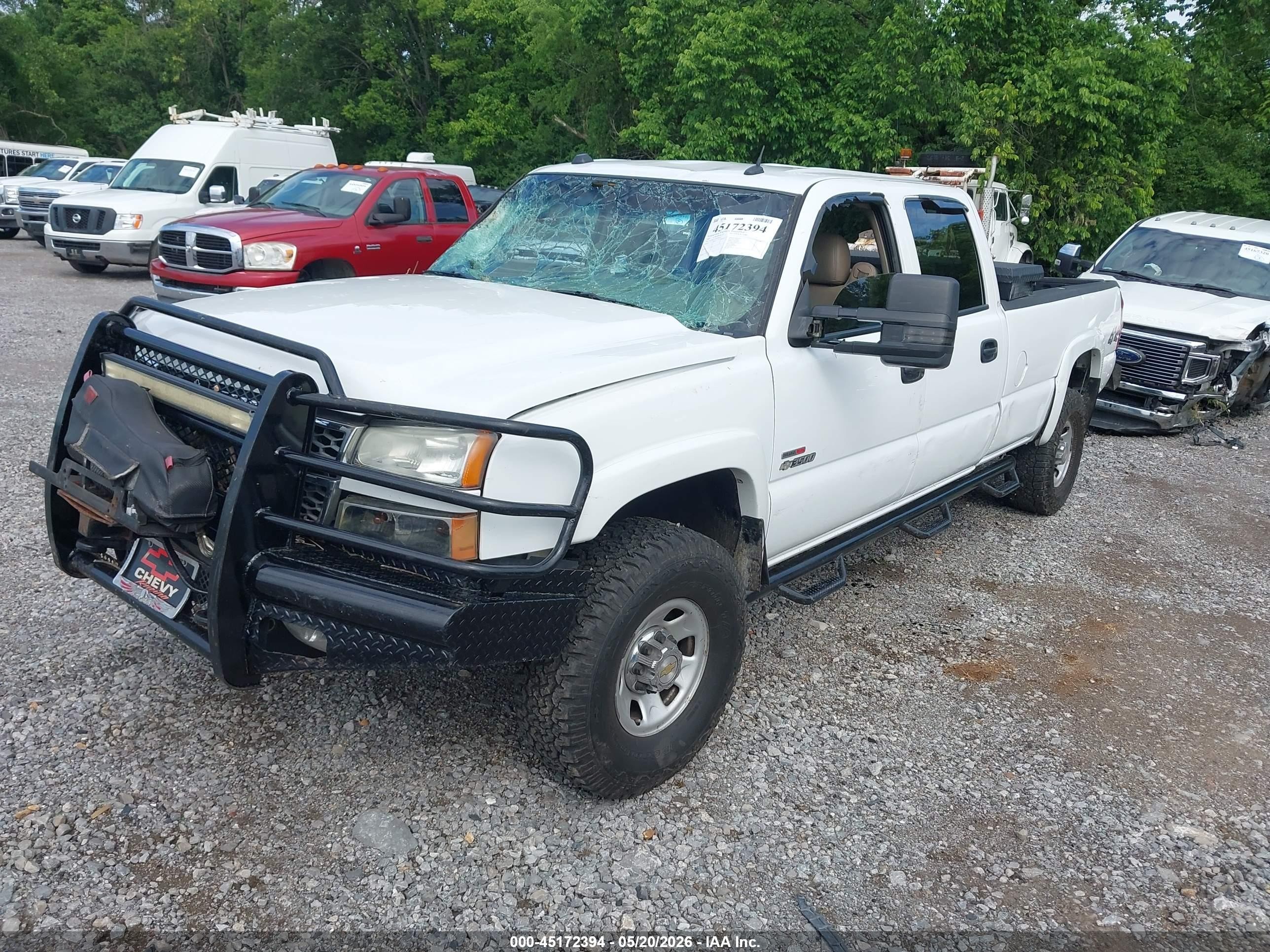 2005 Chevrolet Silverado 3500 Lt White vin: 1GCHK33225F824324