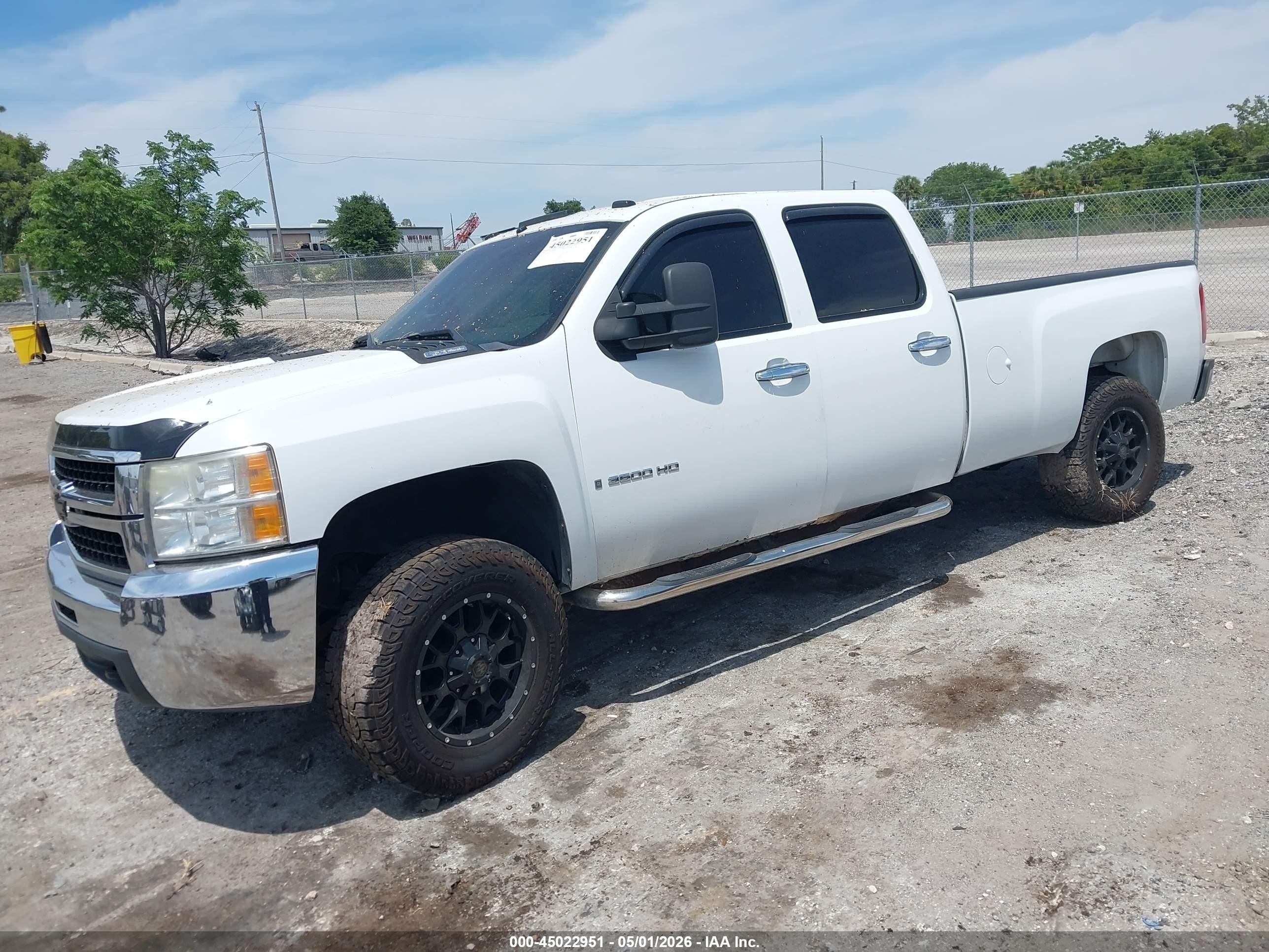 2007 Chevrolet Silverado 3500 Work Truck Белый vin: 1GCHK33627F527818