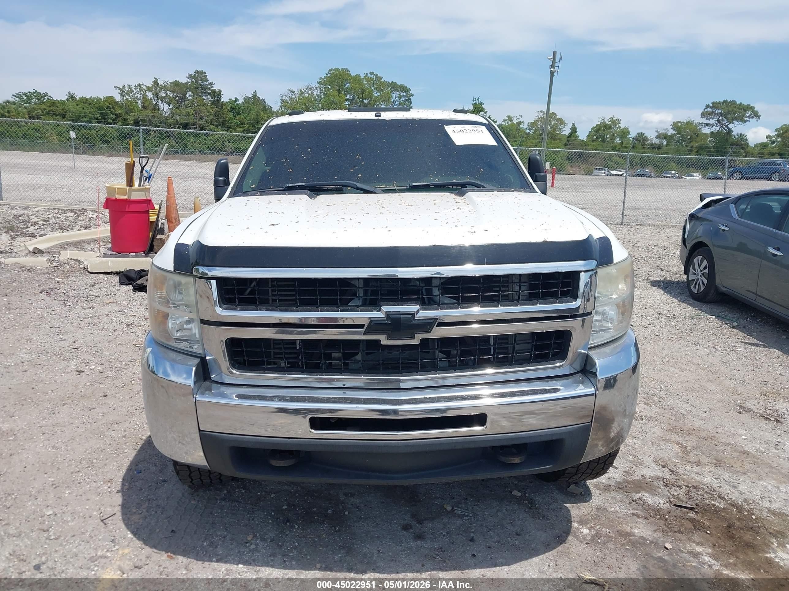 2007 Chevrolet Silverado 3500 Work Truck Белый vin: 1GCHK33627F527818