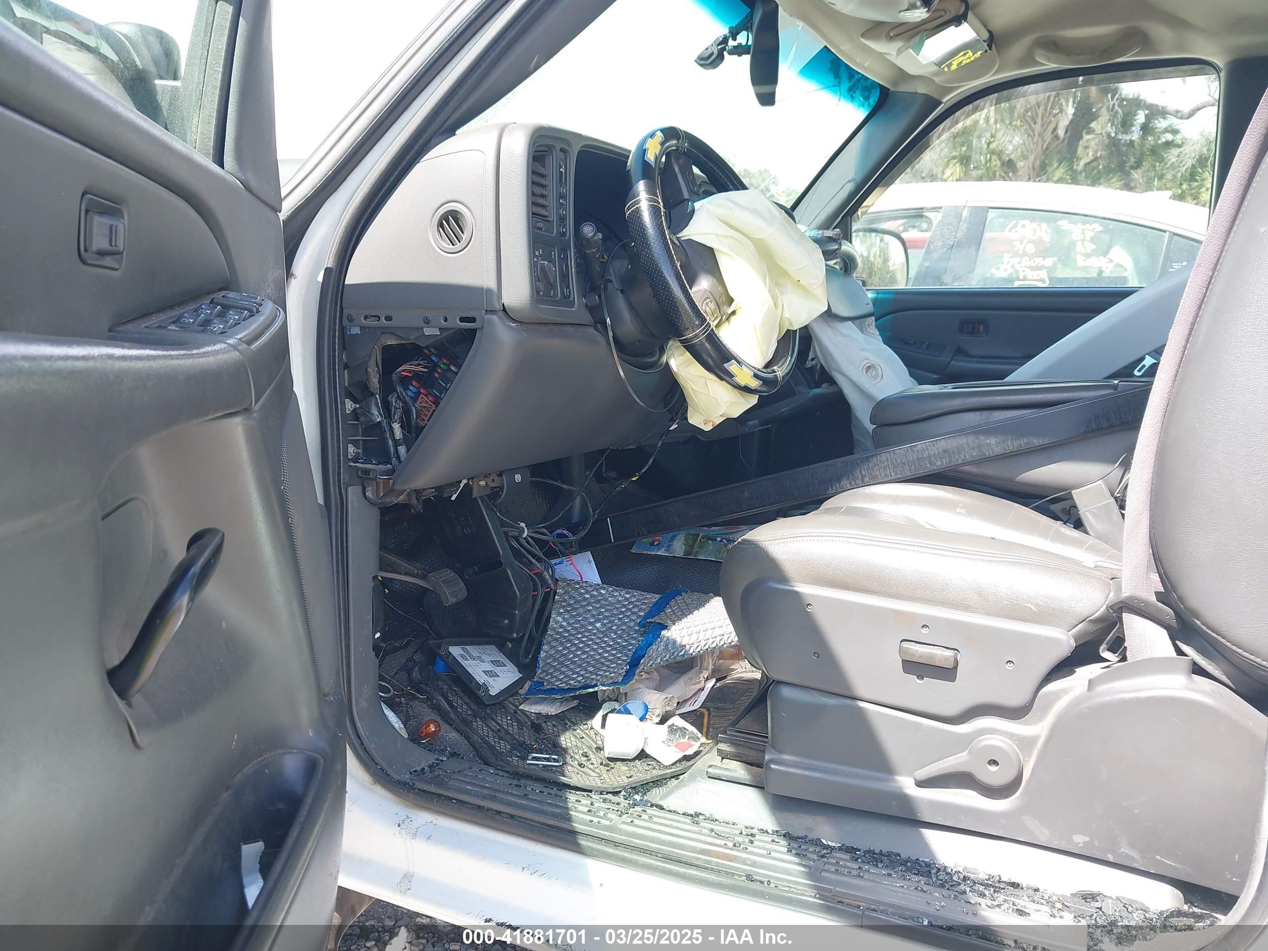 2006 Chevrolet Silverado 3500 Lt1 White vin: 1GCHK33D56F168297