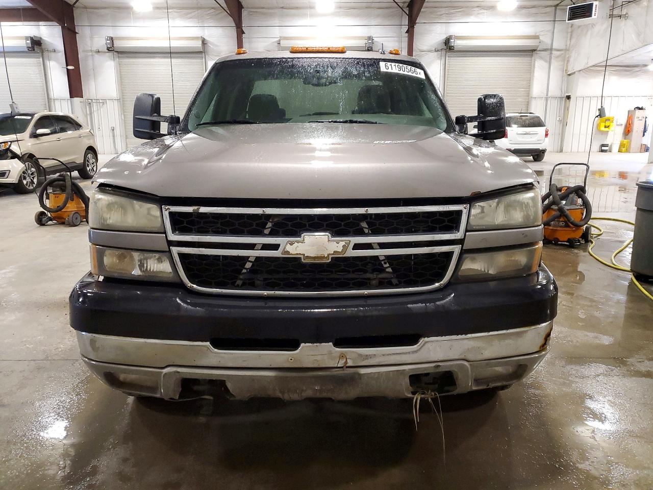 2006 Chevrolet Silverado K3500 Gray vin: 1GCHK33D86F243929