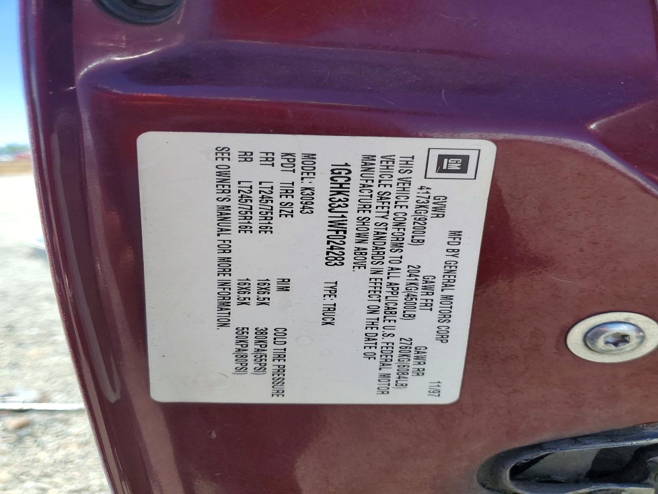 1998 Chevrolet Gmt-400 Burgundy vin: 1GCHK33J1WF024283