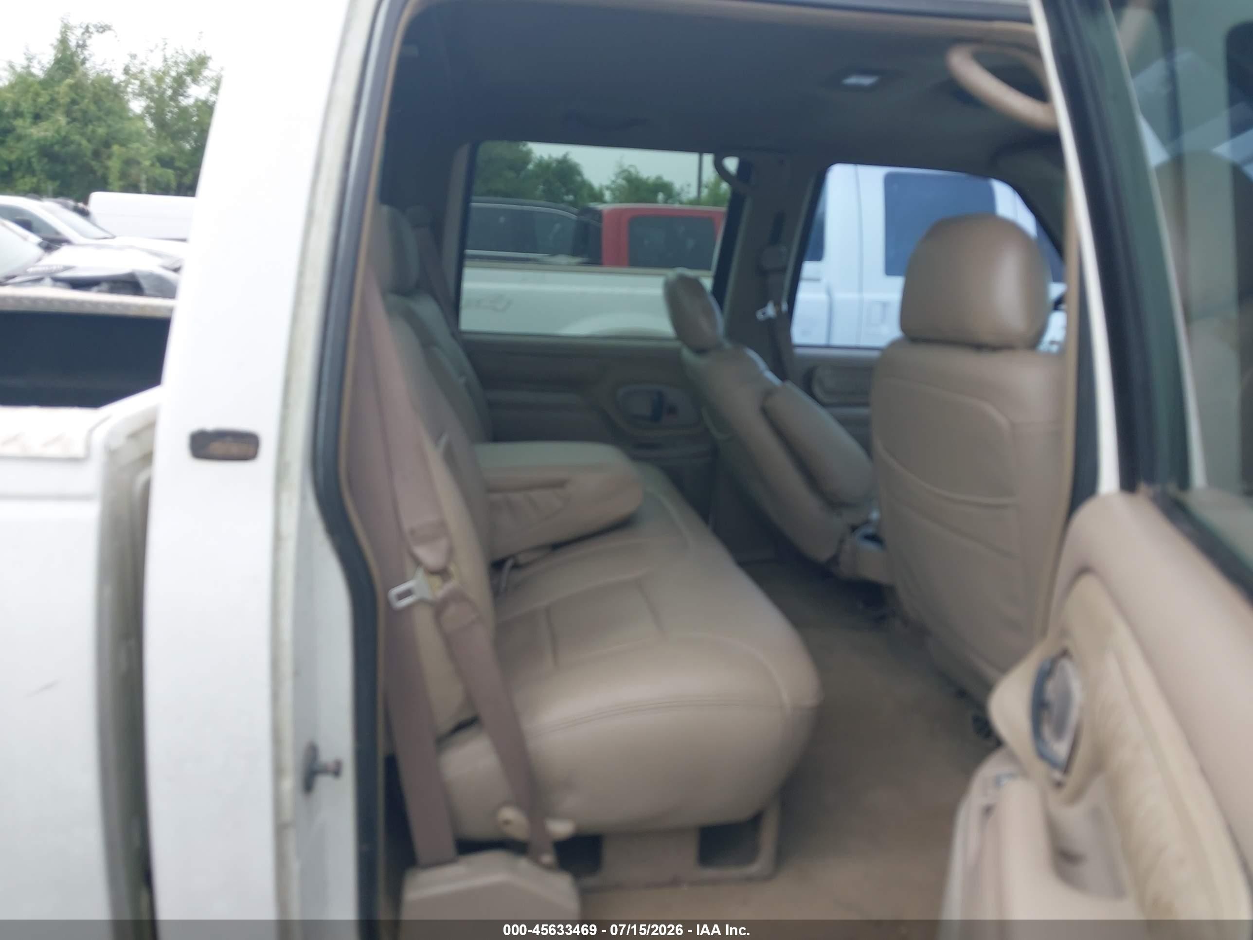 1998 Chevrolet K3500   White vin: 1GCHK33J2WF048270