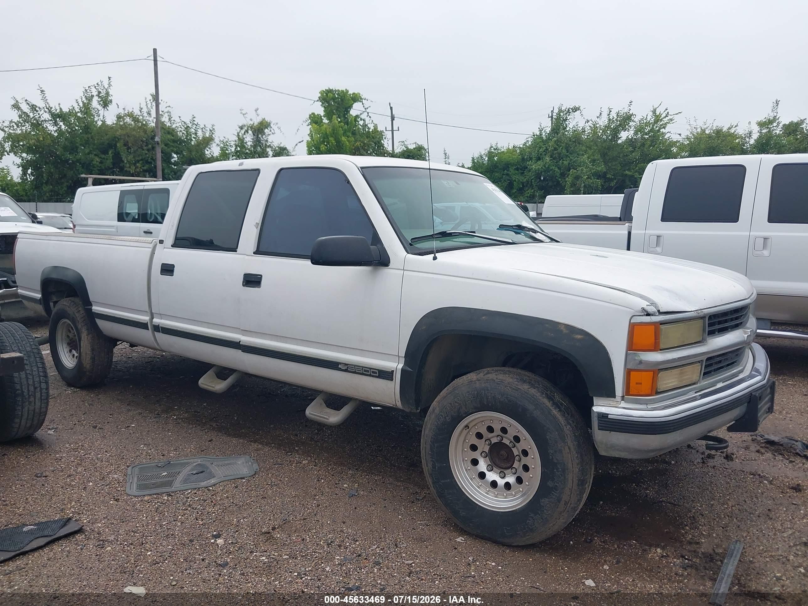 1998 Chevrolet K3500   White vin: 1GCHK33J2WF048270