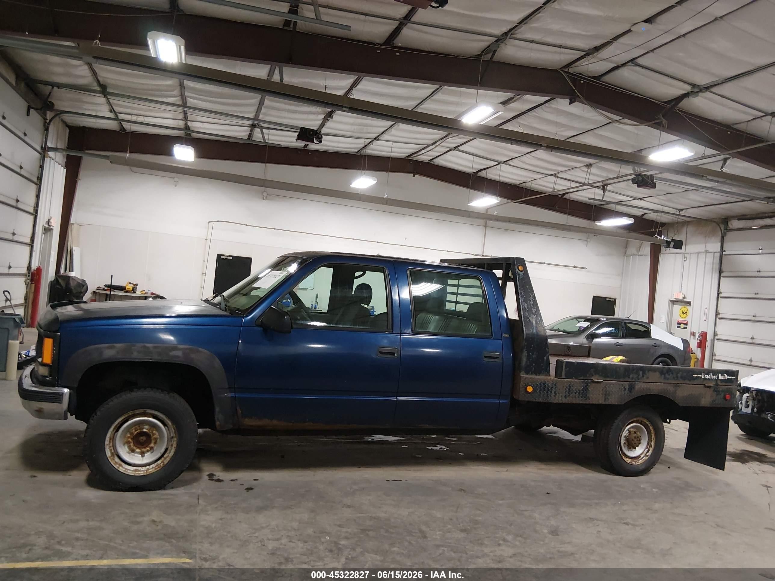 1998 Chevrolet K3500   Blue vin: 1GCHK33R9WF049955