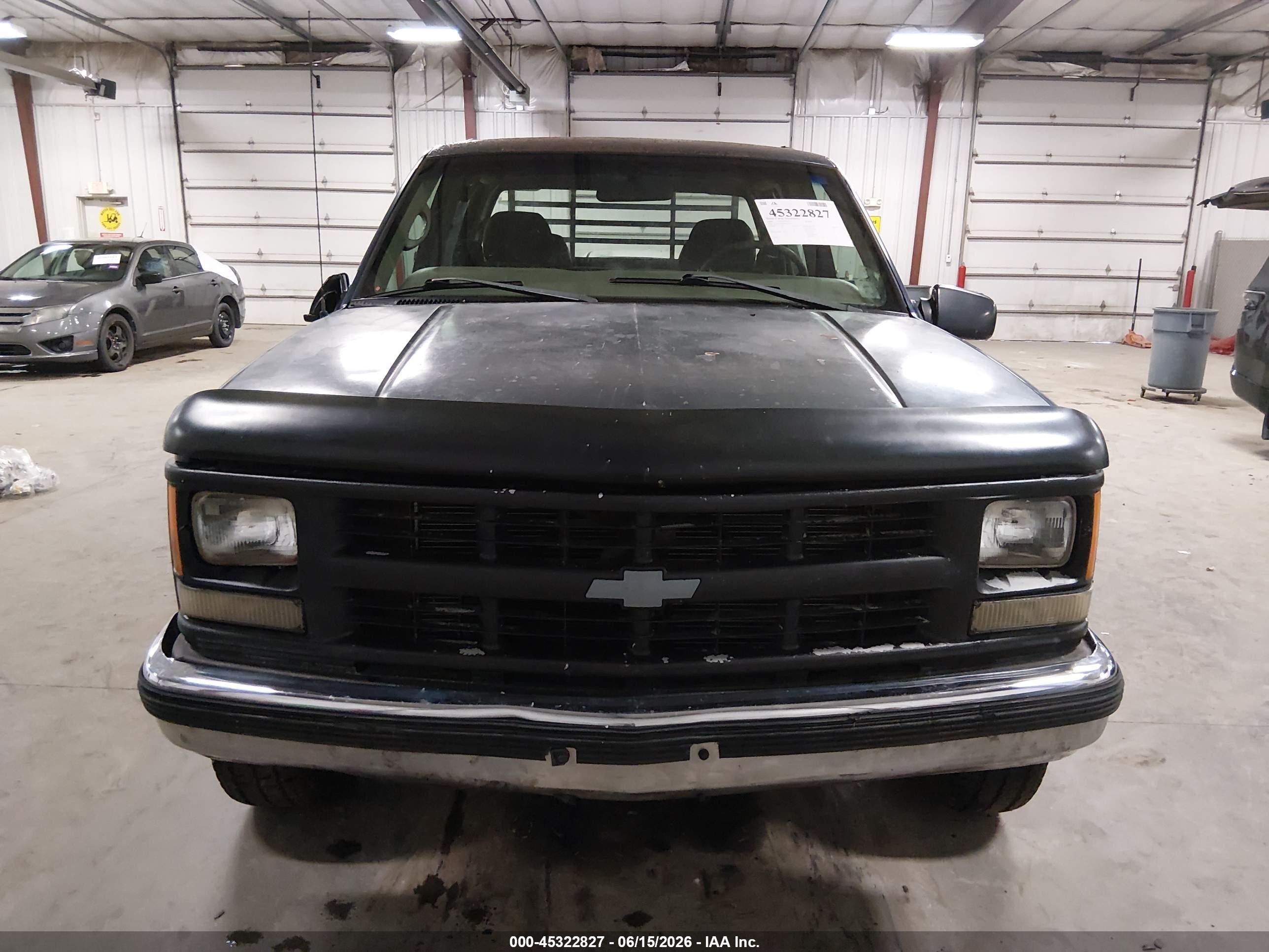 1998 Chevrolet K3500   Blue vin: 1GCHK33R9WF049955