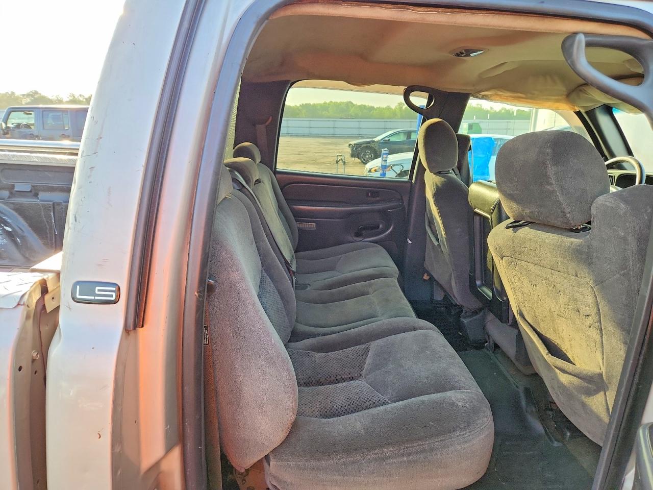 2005 Chevrolet Silverado K3500 Silver vin: 1GCHK33U35F931691