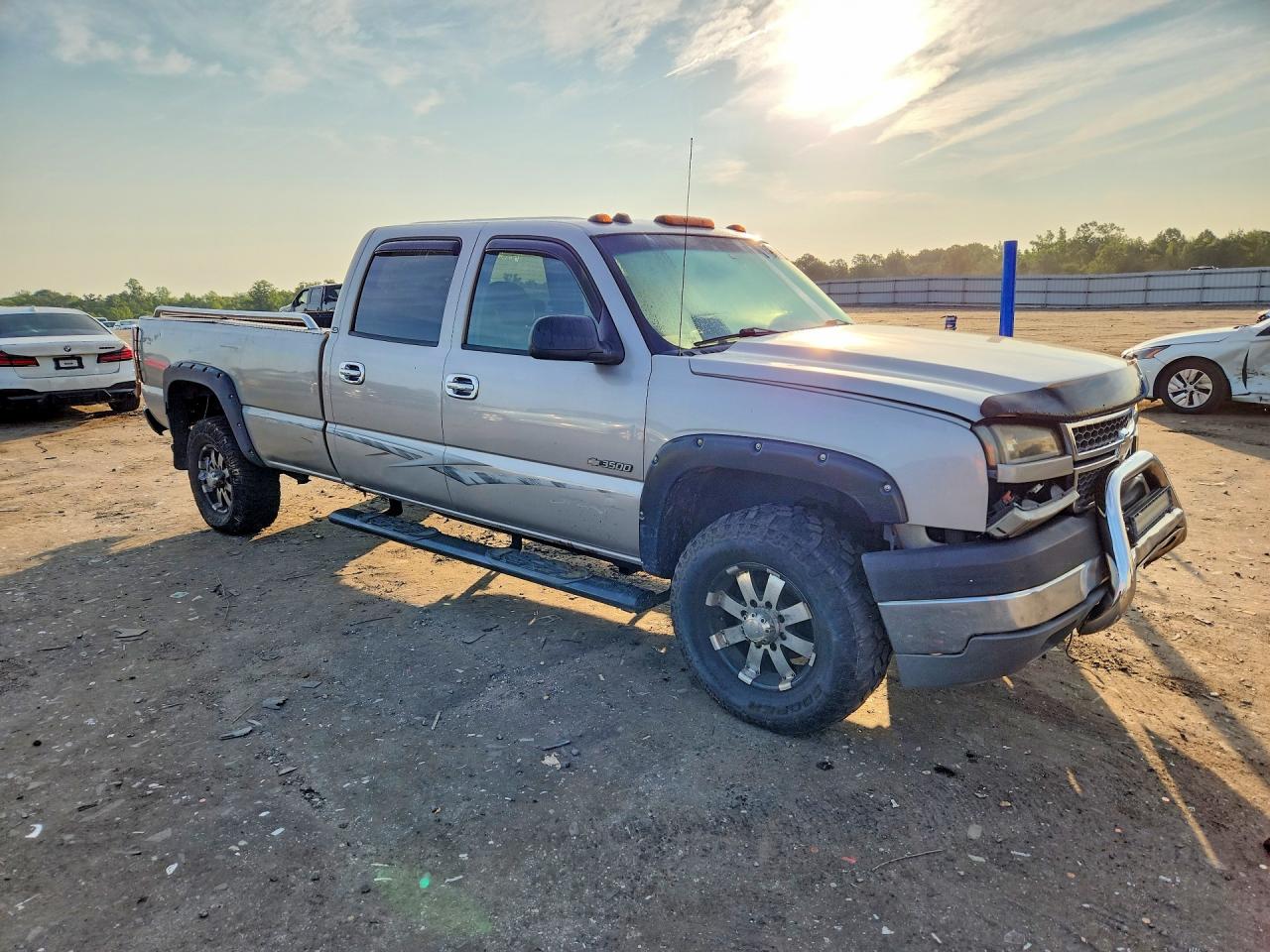 2005 Chevrolet Silverado K3500 Silver vin: 1GCHK33U35F931691