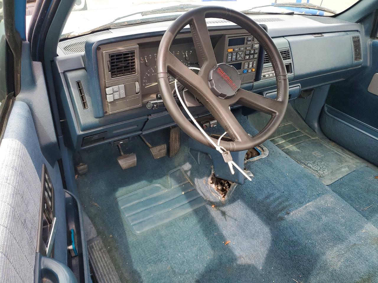 1993 Chevrolet Gmt-400 K3500 Blue vin: 1GCHK34F8PE244893