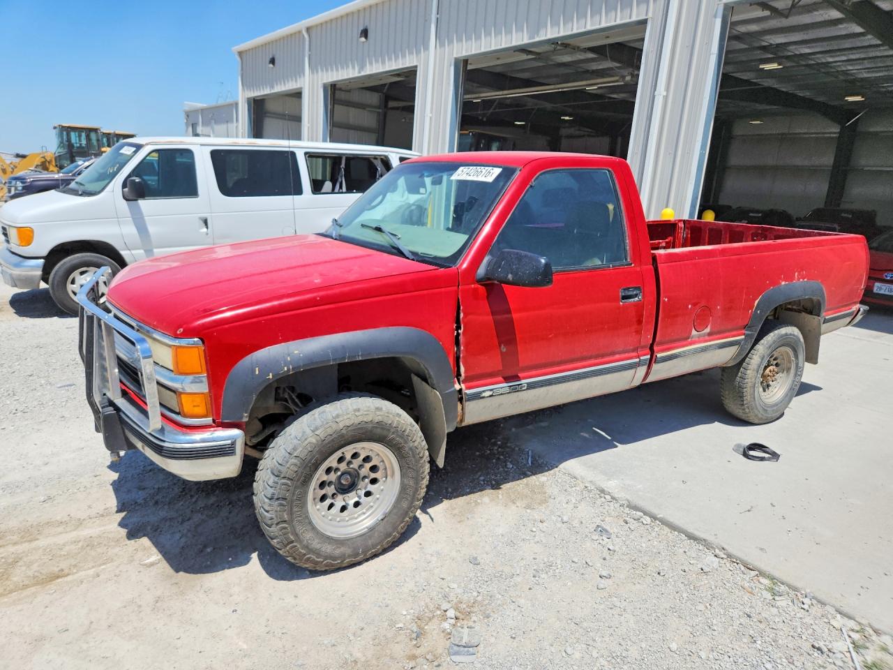 1GCHK34F9WF018645