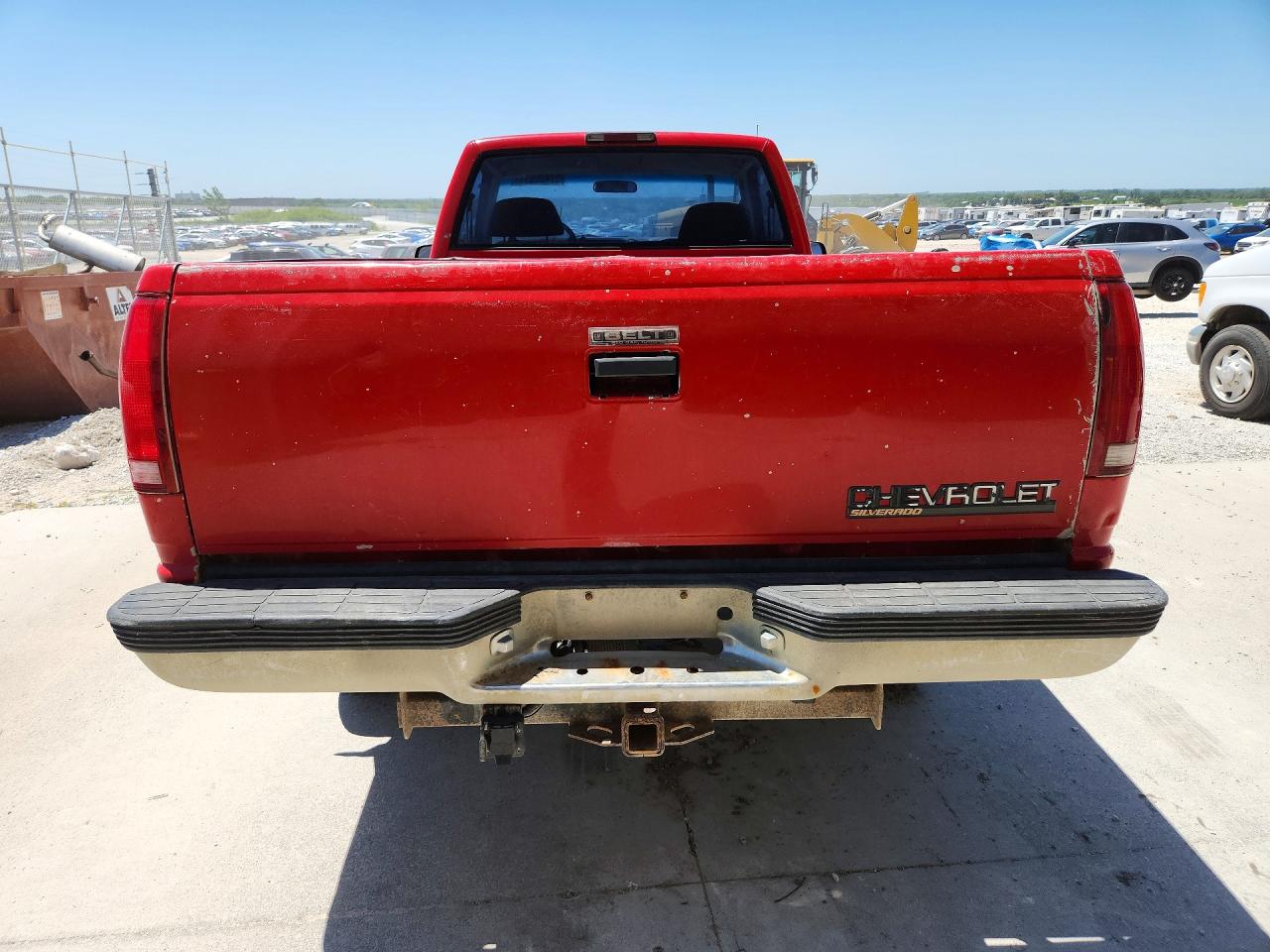 1998 Chevrolet Gmt-400 K3500 Red vin: 1GCHK34F9WF018645