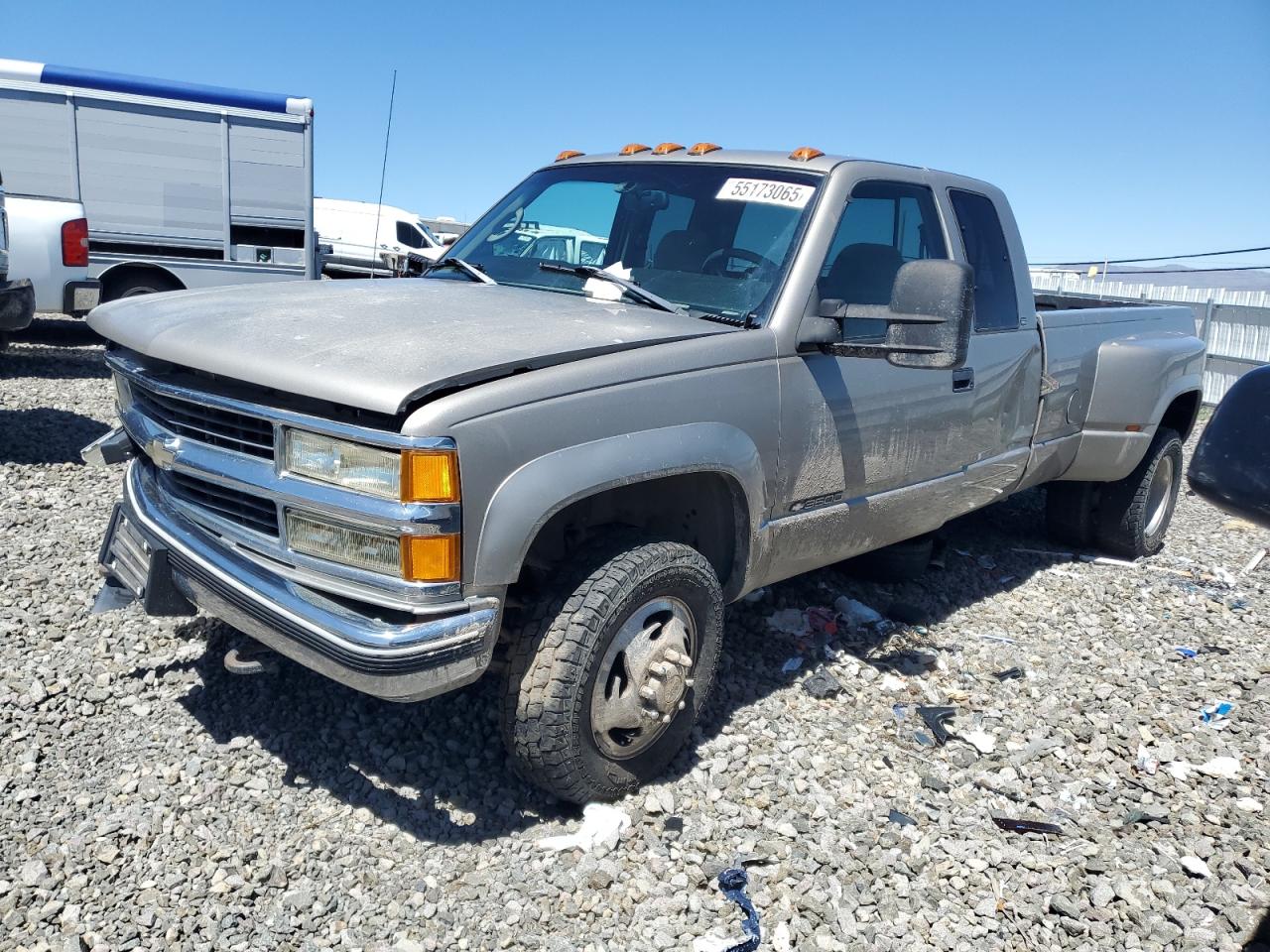 1GCHK39J1WF047148
