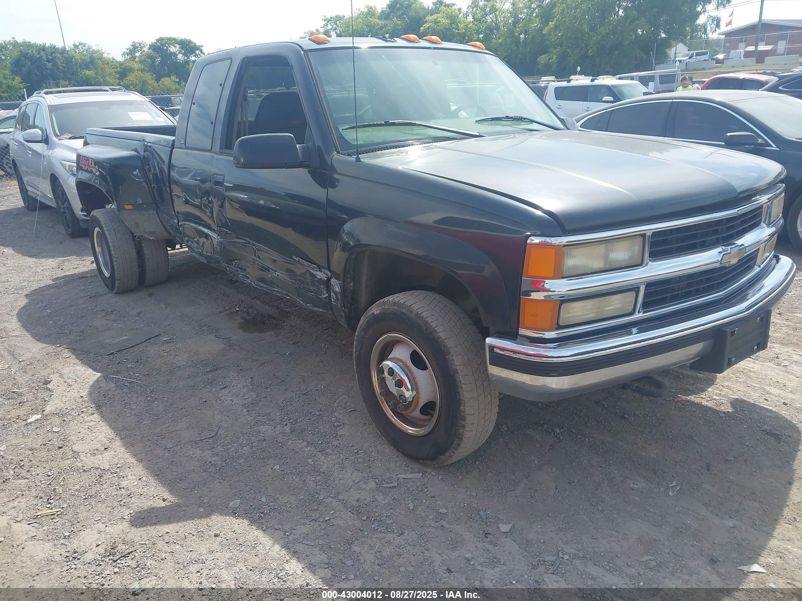 1GCHK39J3YF475760