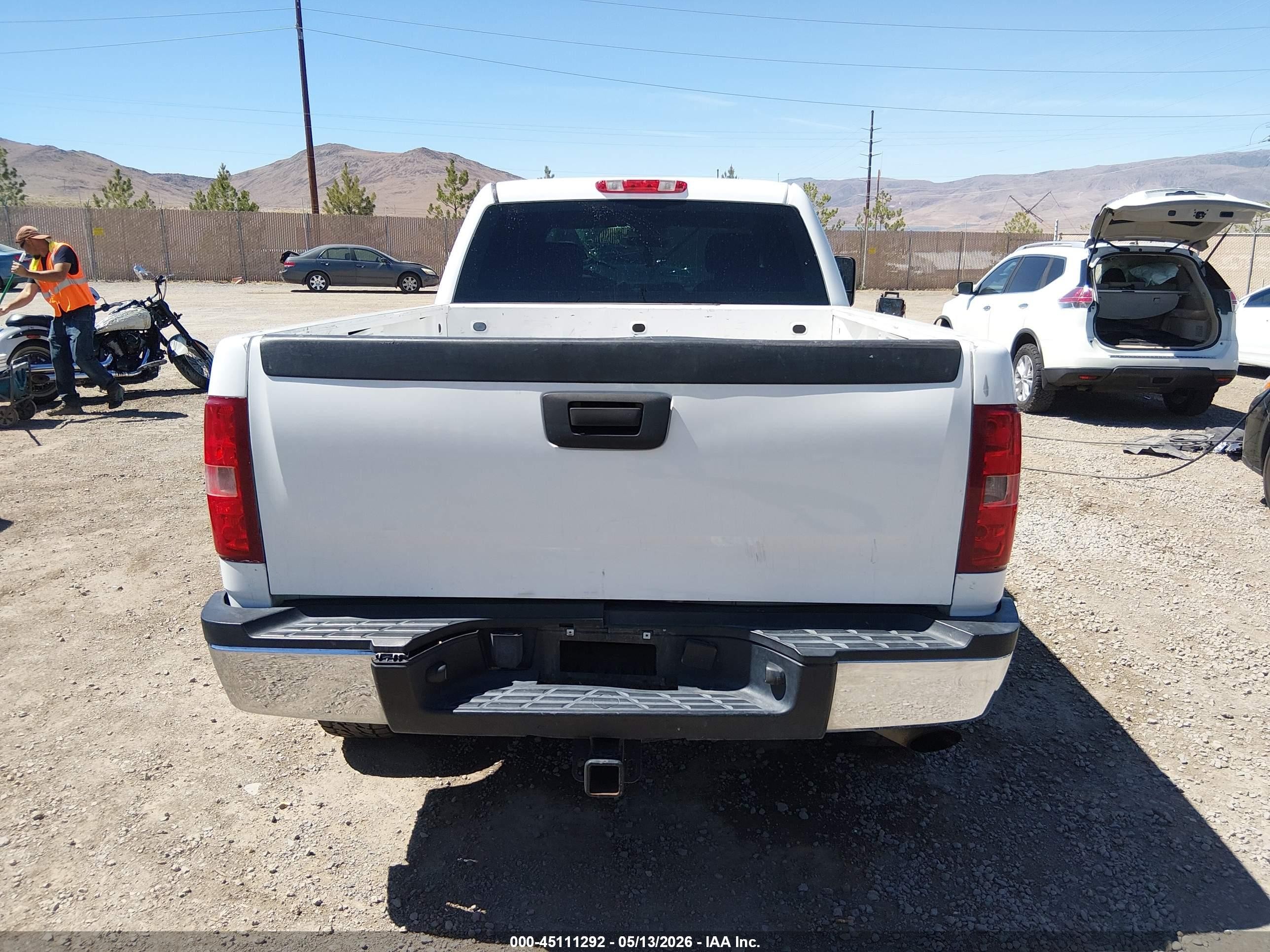2009 Chevrolet Silverado 2500hd Work Truck Белый vin: 1GCHK43K69F172349