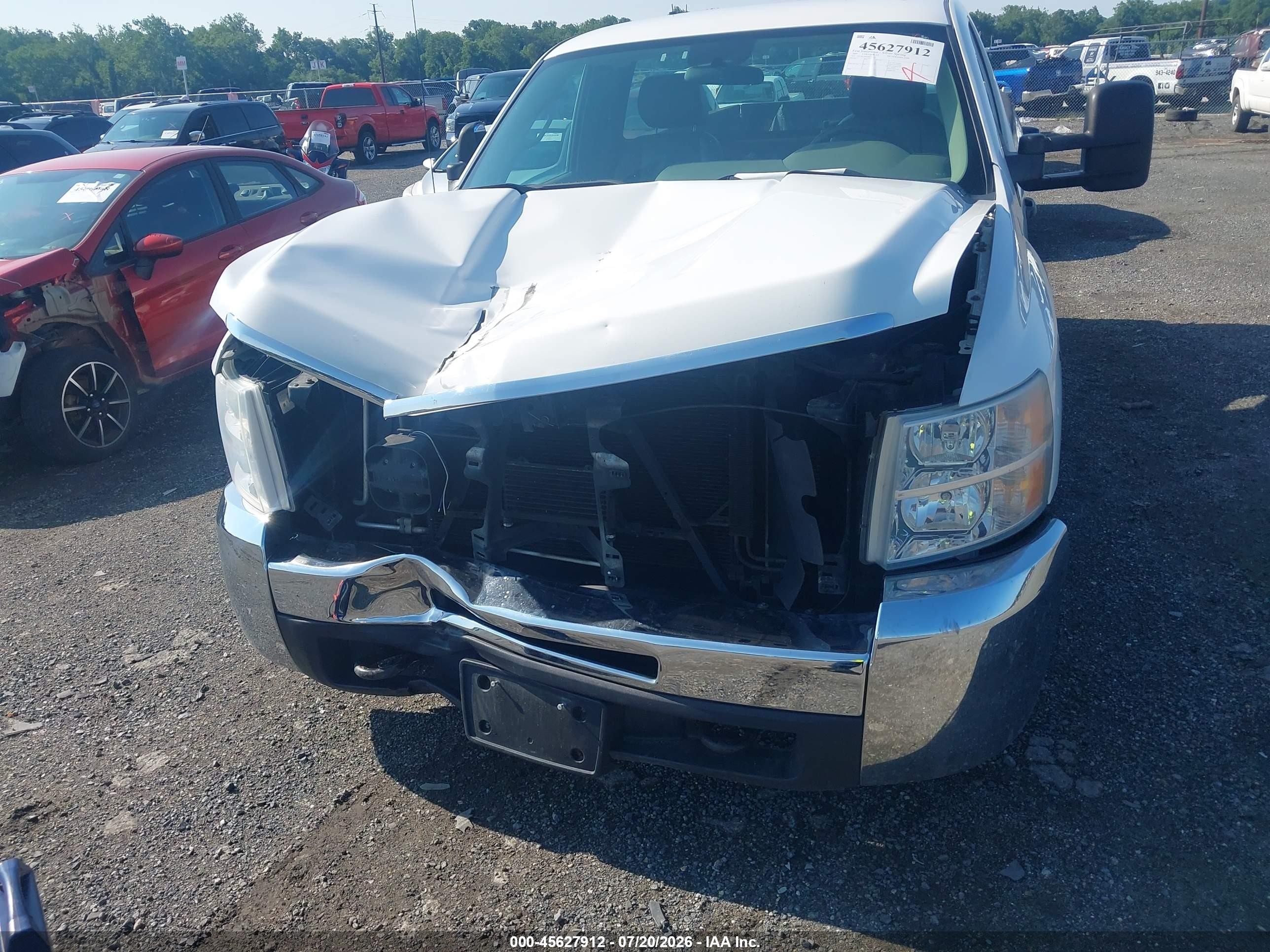 2009 Chevrolet Silverado 2500hd Work Truck White vin: 1GCHK44K69F175136