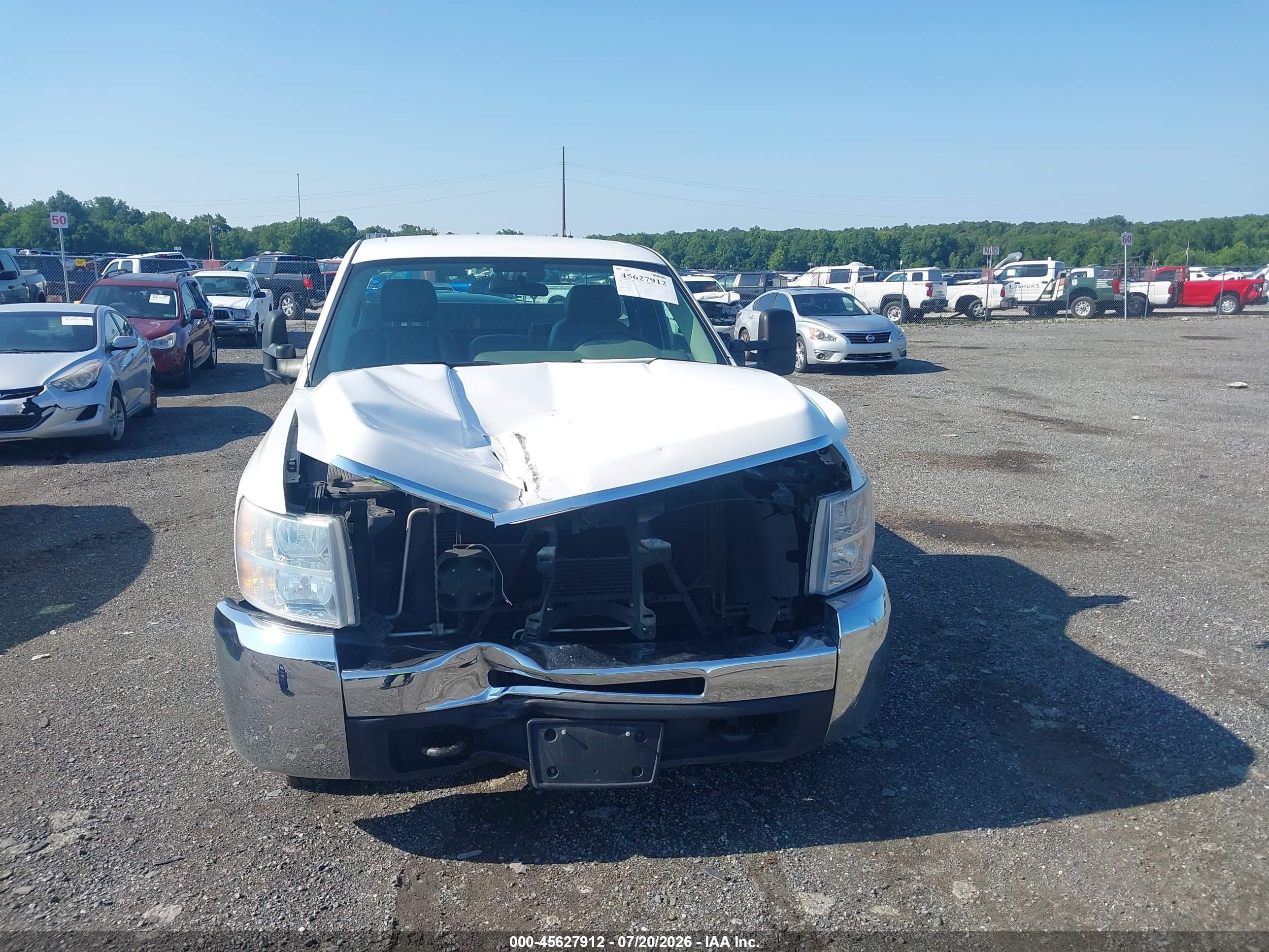 2009 Chevrolet Silverado 2500hd Work Truck White vin: 1GCHK44K69F175136