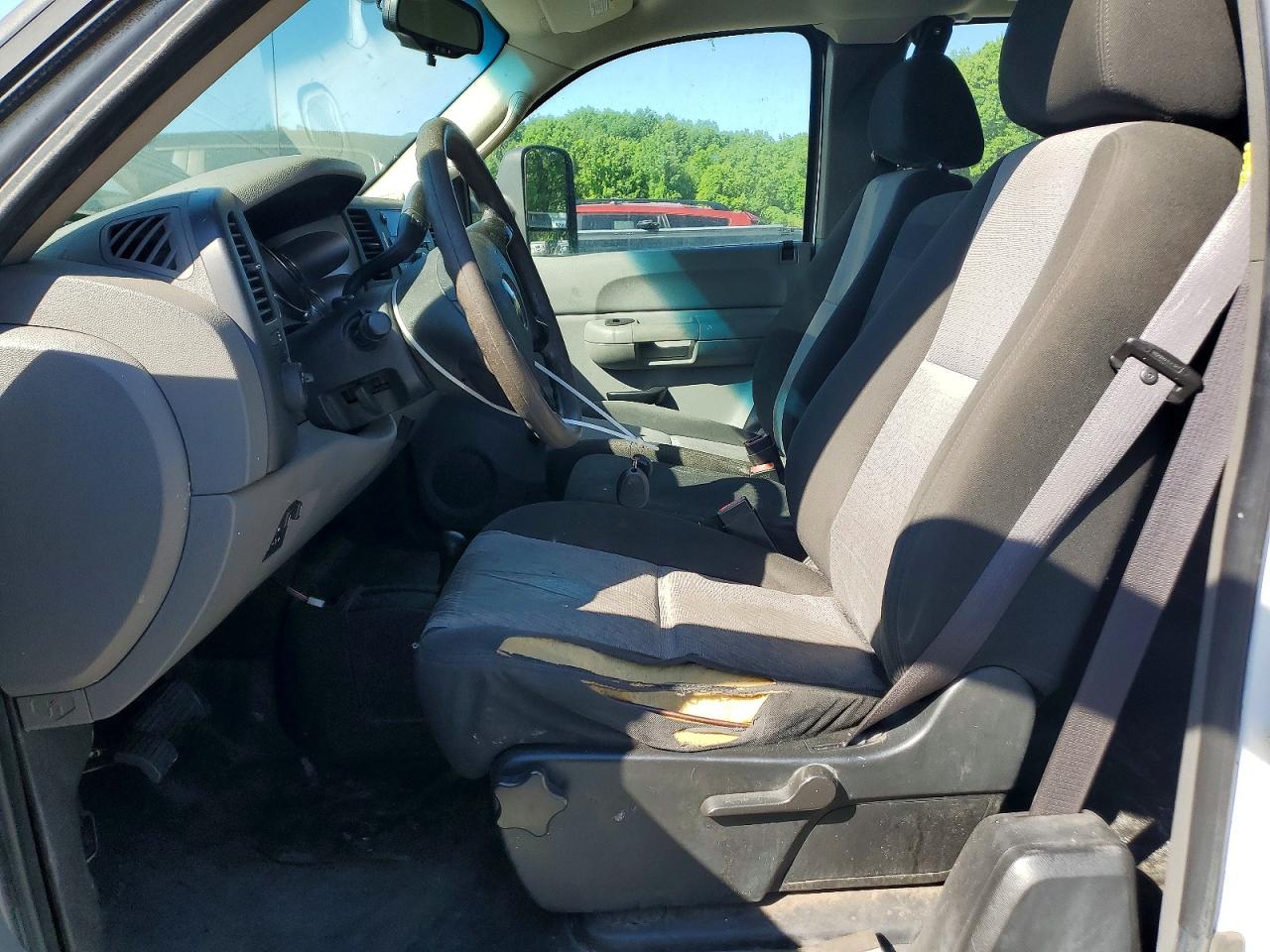 2009 Chevrolet Silverado K2500 Heavy Duty White vin: 1GCHK49KX9E100762