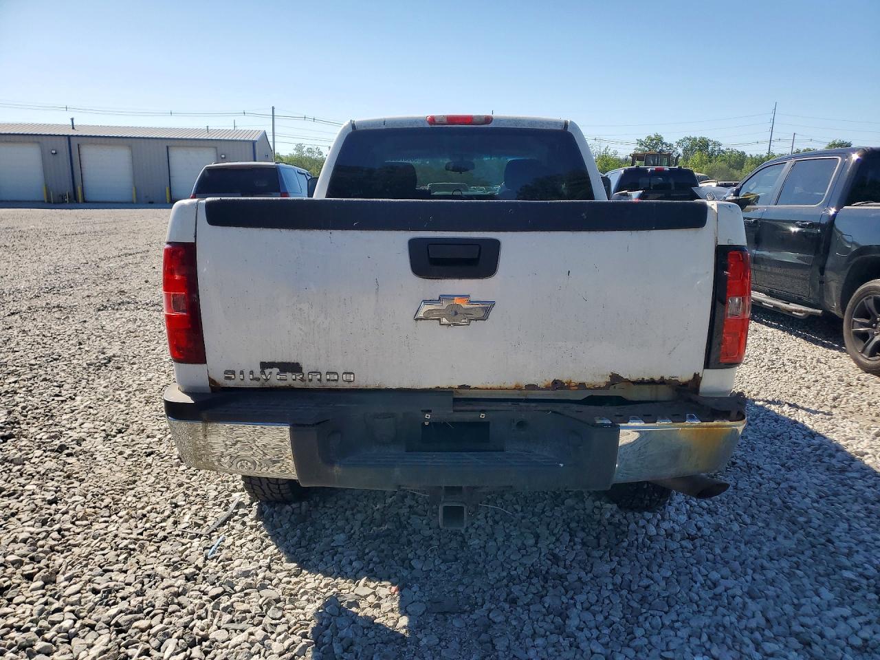 2009 Chevrolet Silverado K2500 Heavy Duty White vin: 1GCHK49KX9E100762