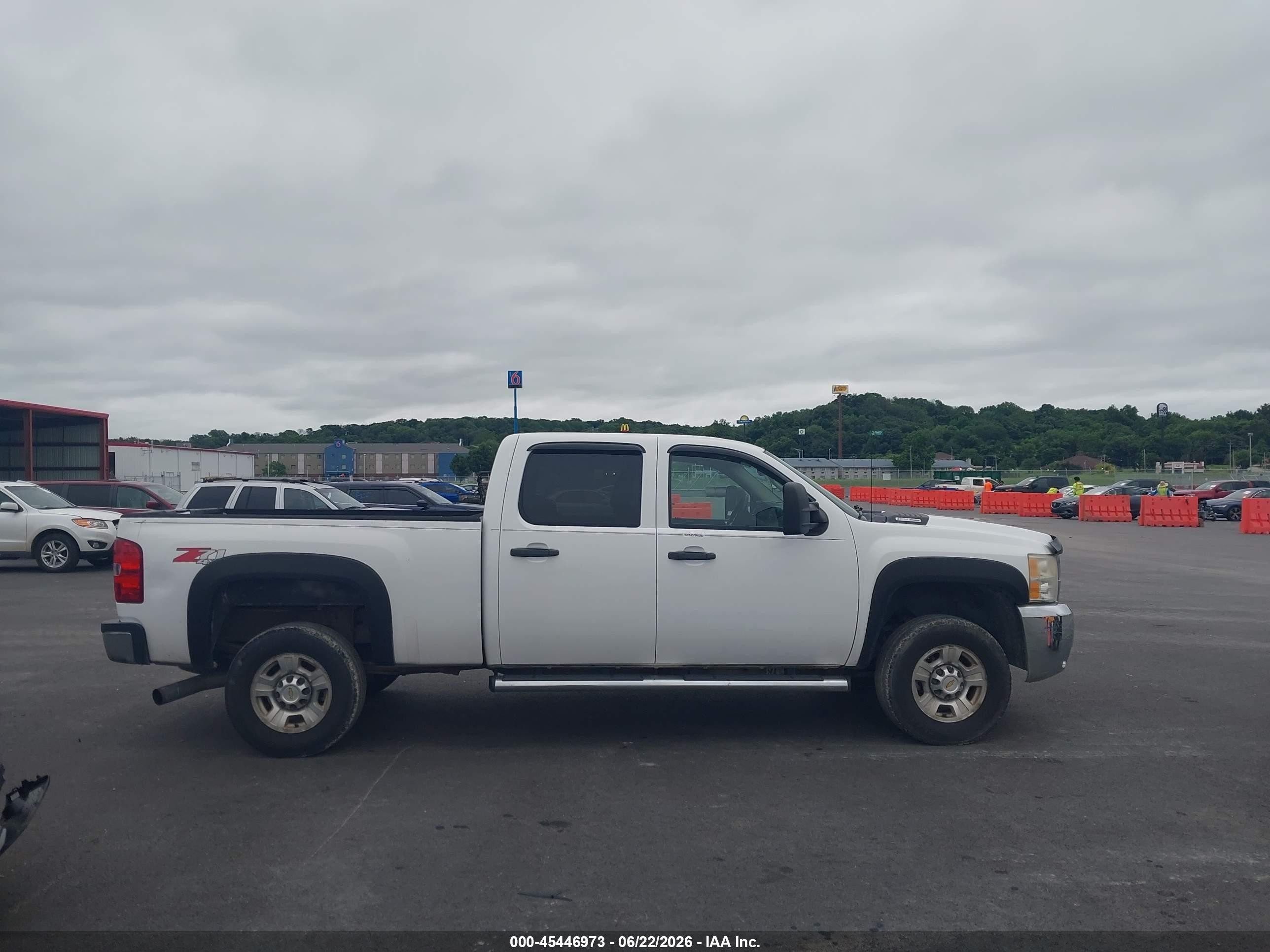 2009 Chevrolet Silverado 2500hd Lt White vin: 1GCHK53629F180649