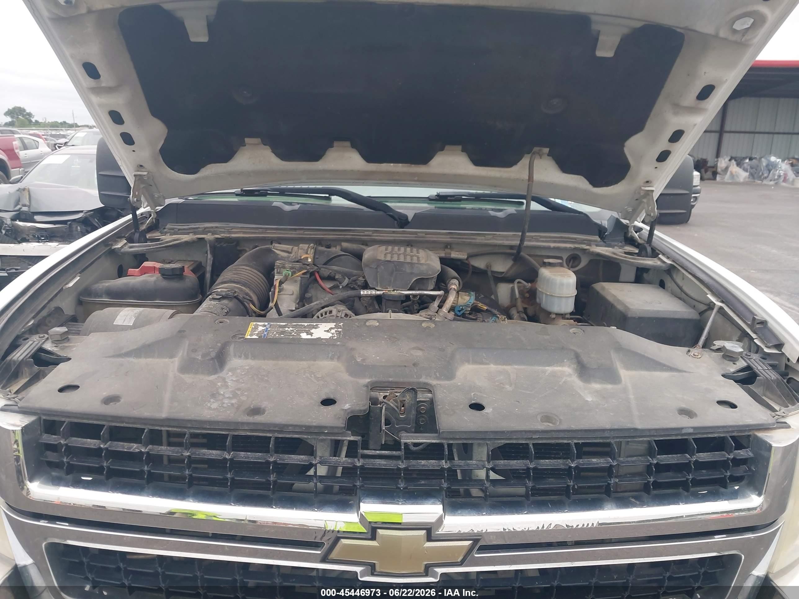 2009 Chevrolet Silverado 2500hd Lt White vin: 1GCHK53629F180649