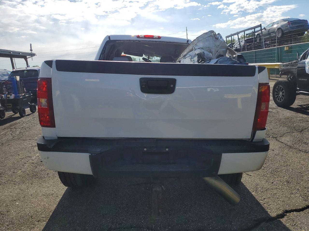 2009 Chevrolet Silverado K2500 Heavy Duty Lt White vin: 1GCHK536X9F105326