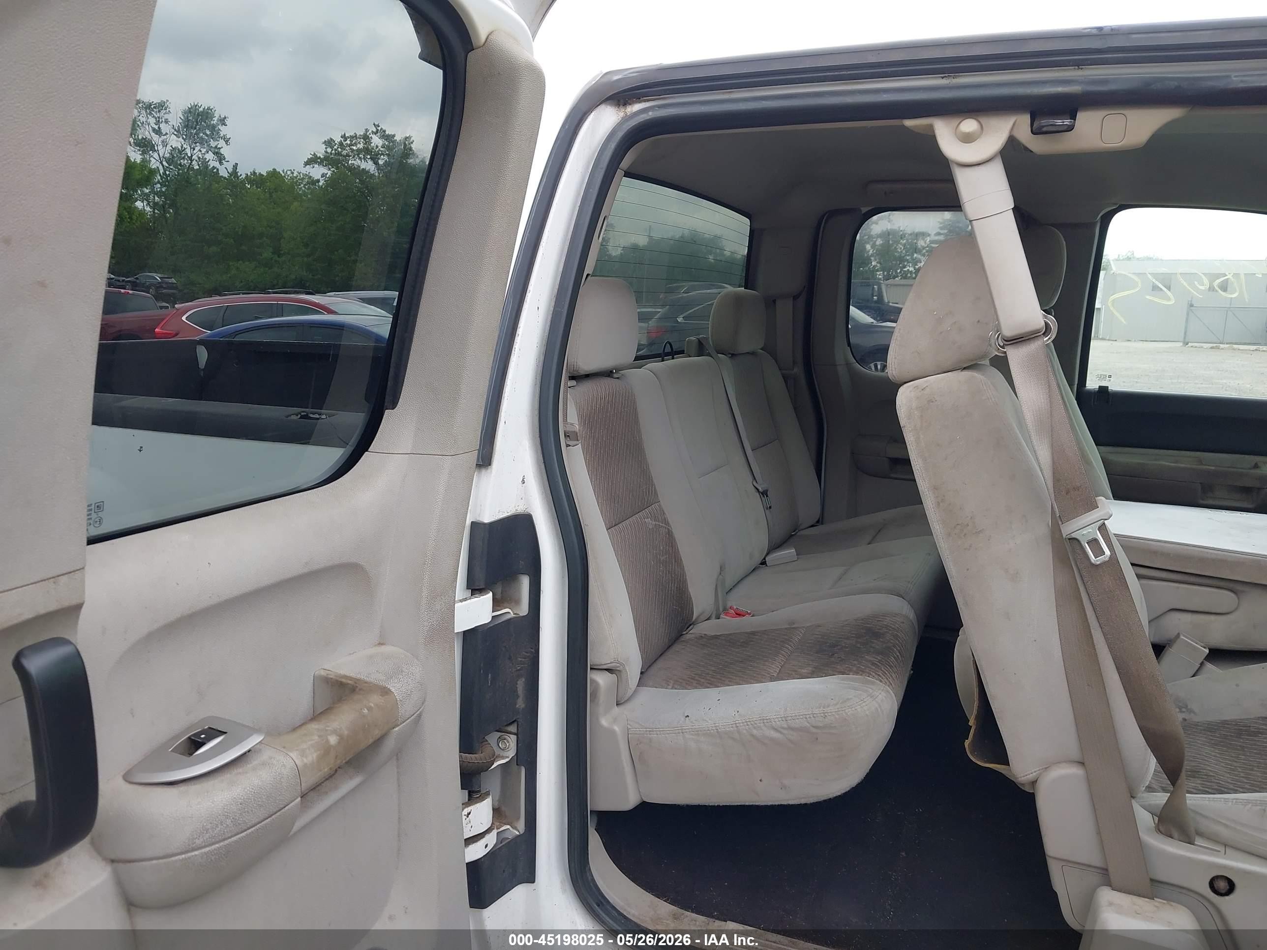 2009 Chevrolet Silverado 2500hd Lt White vin: 1GCHK59K99E124007