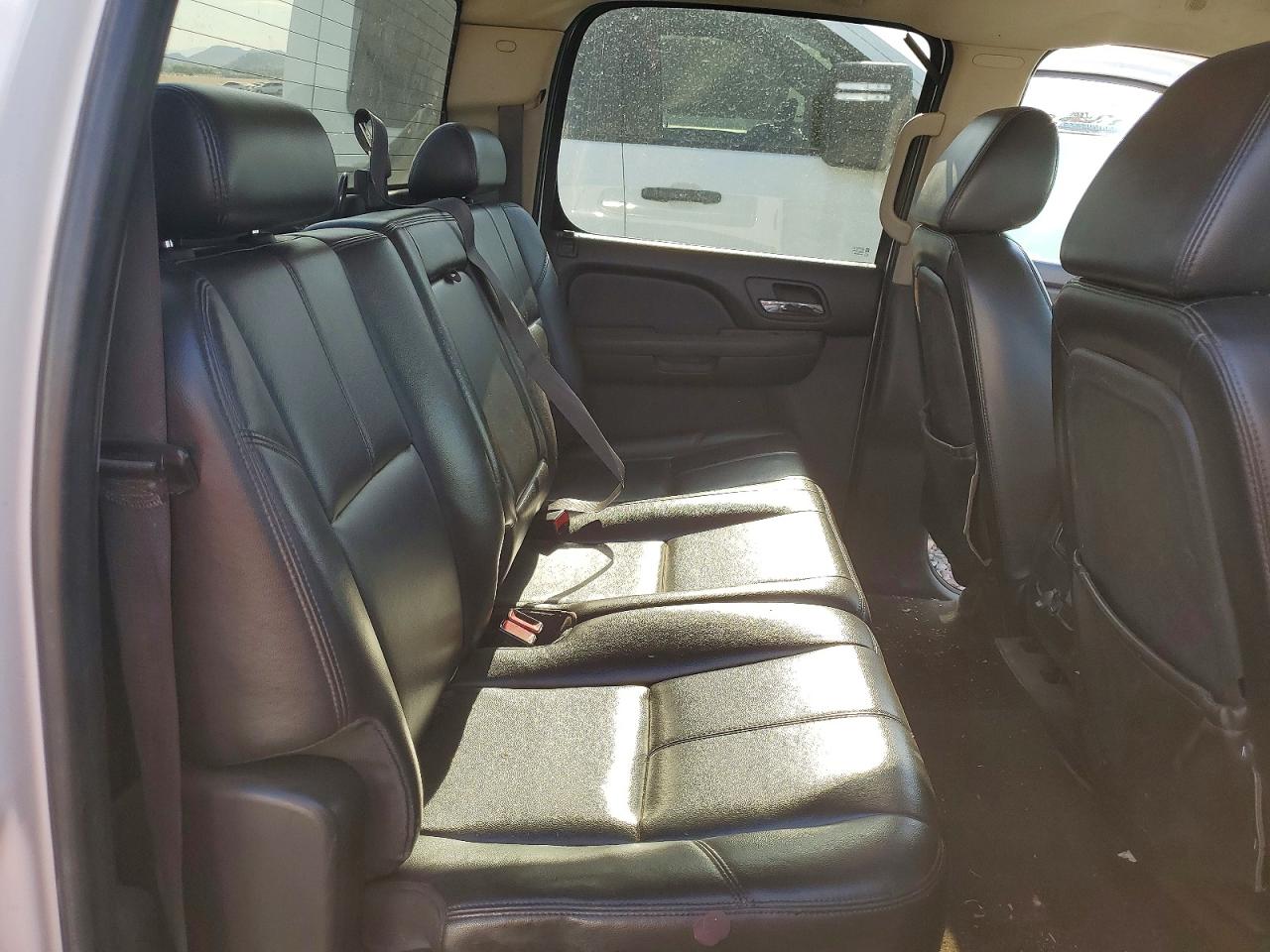2009 Chevrolet Silverado K3500 Ltz White vin: 1GCHK93619F187809