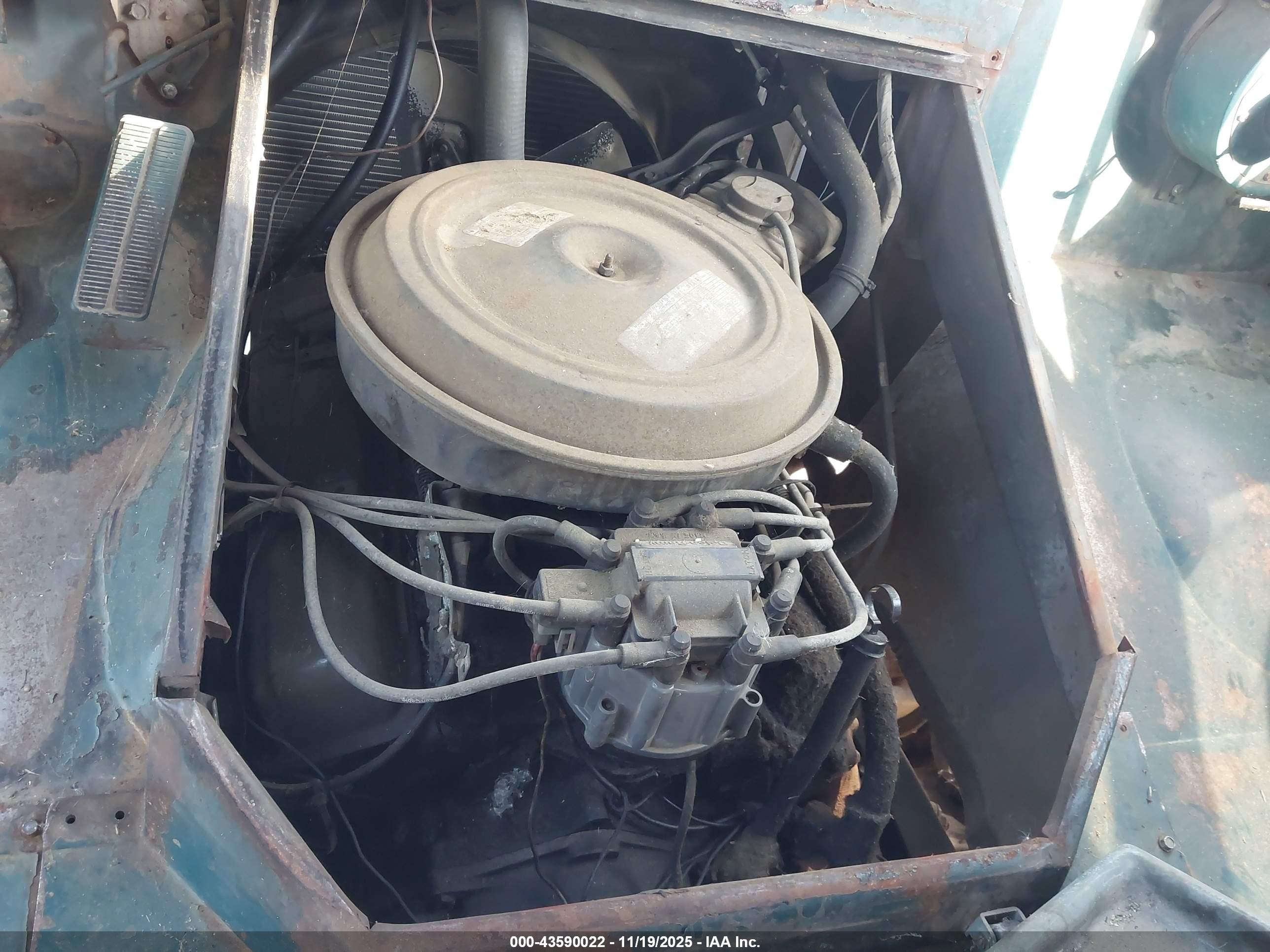 1983 Chevrolet P30   Белый vin: 1GCHP32M9D3324133
